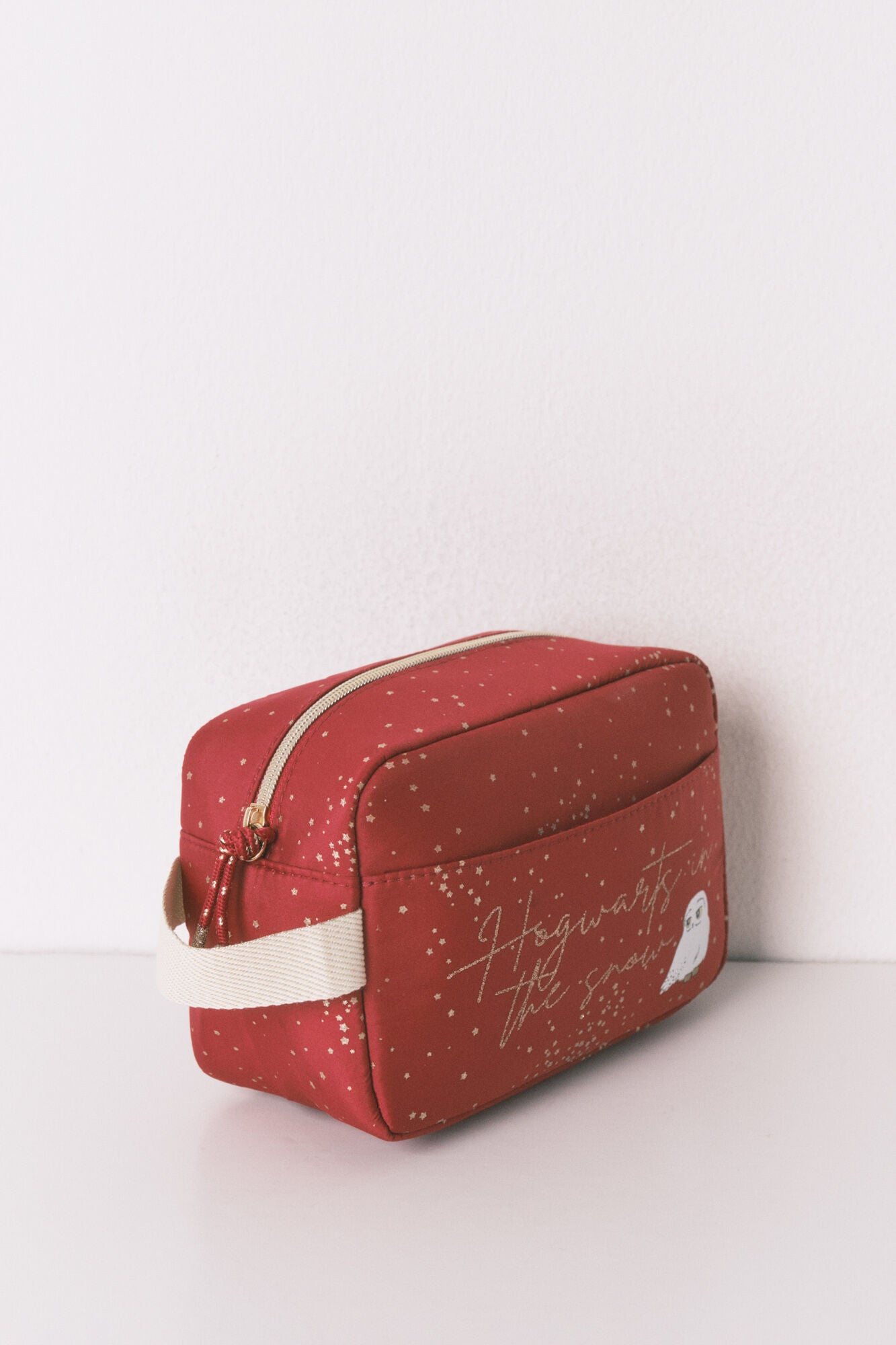 Medium red Harry Potter toiletry bag