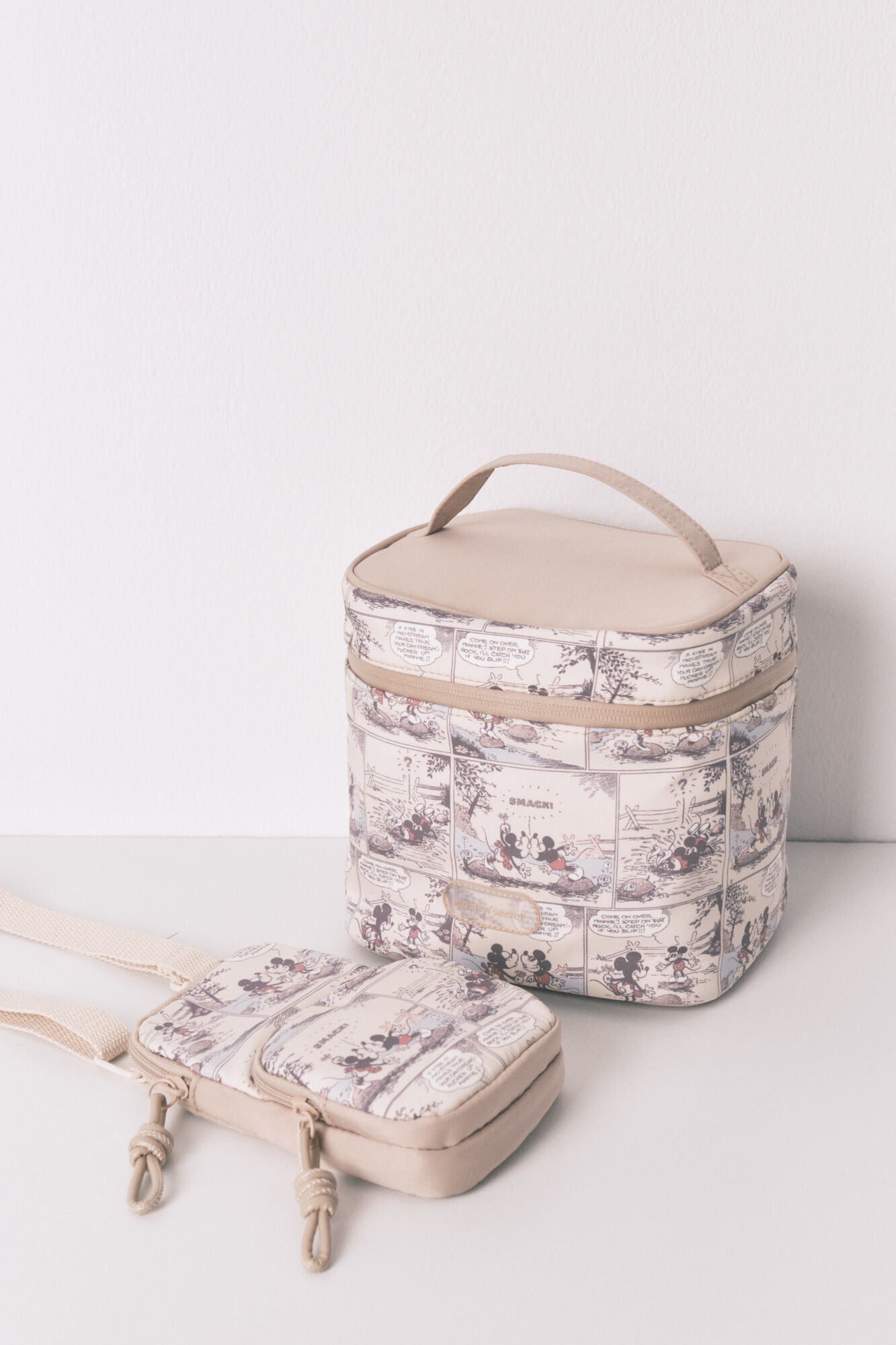 Mickey Mouse toiletry bag