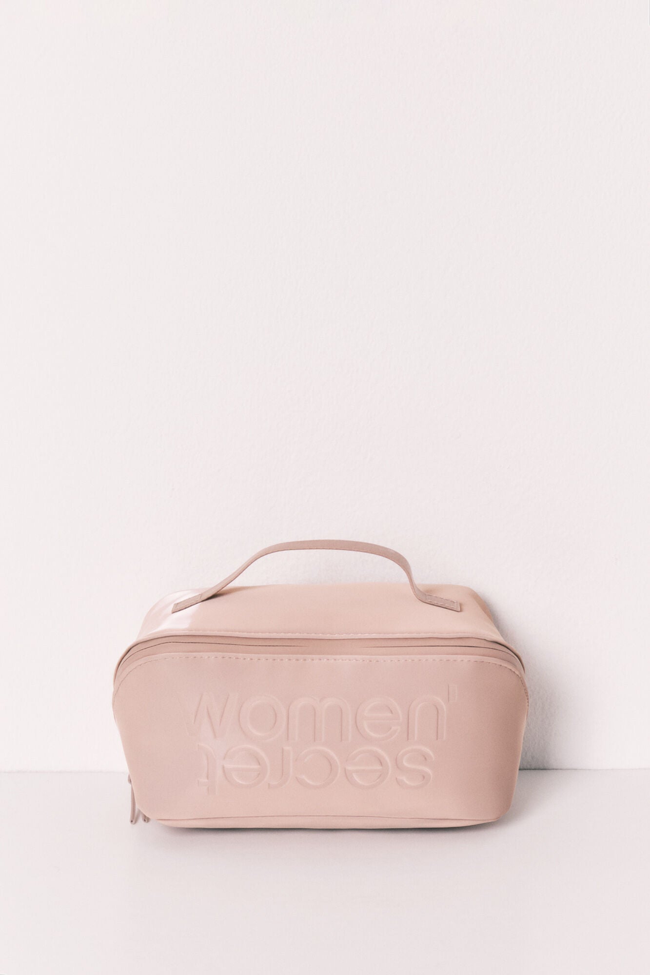 Brown rubberized medium vanity case