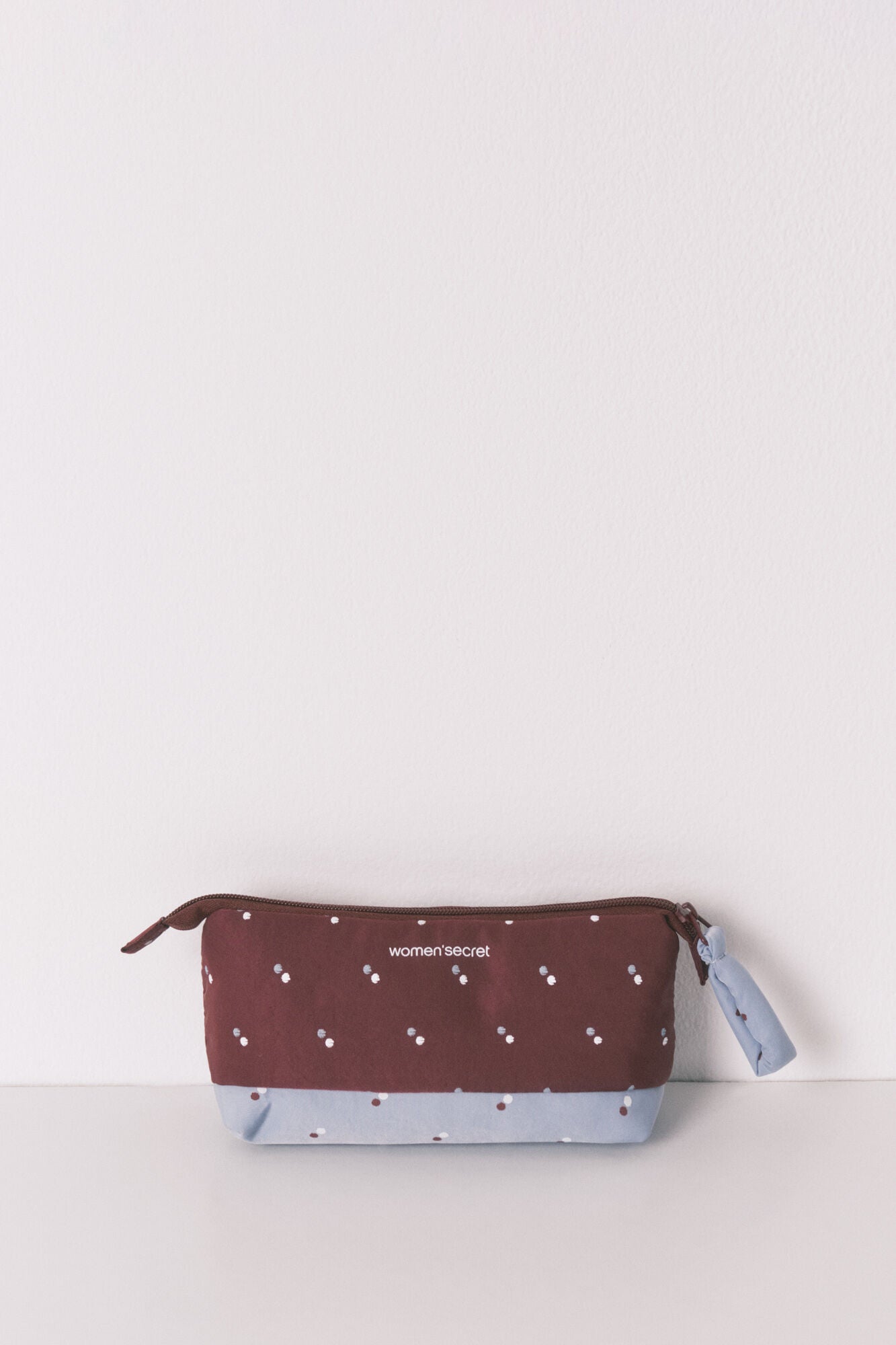 Burgundy small bird print vanity case