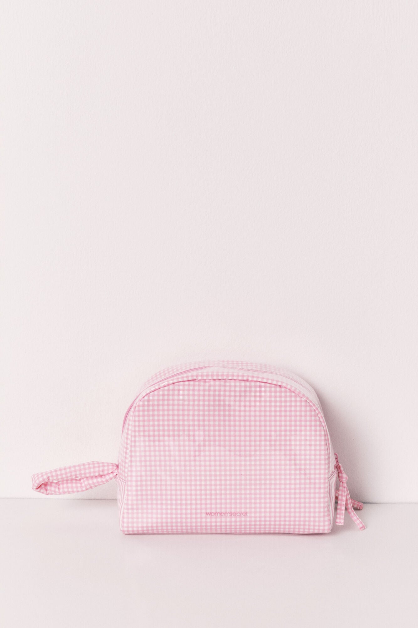 Padded toiletry bag