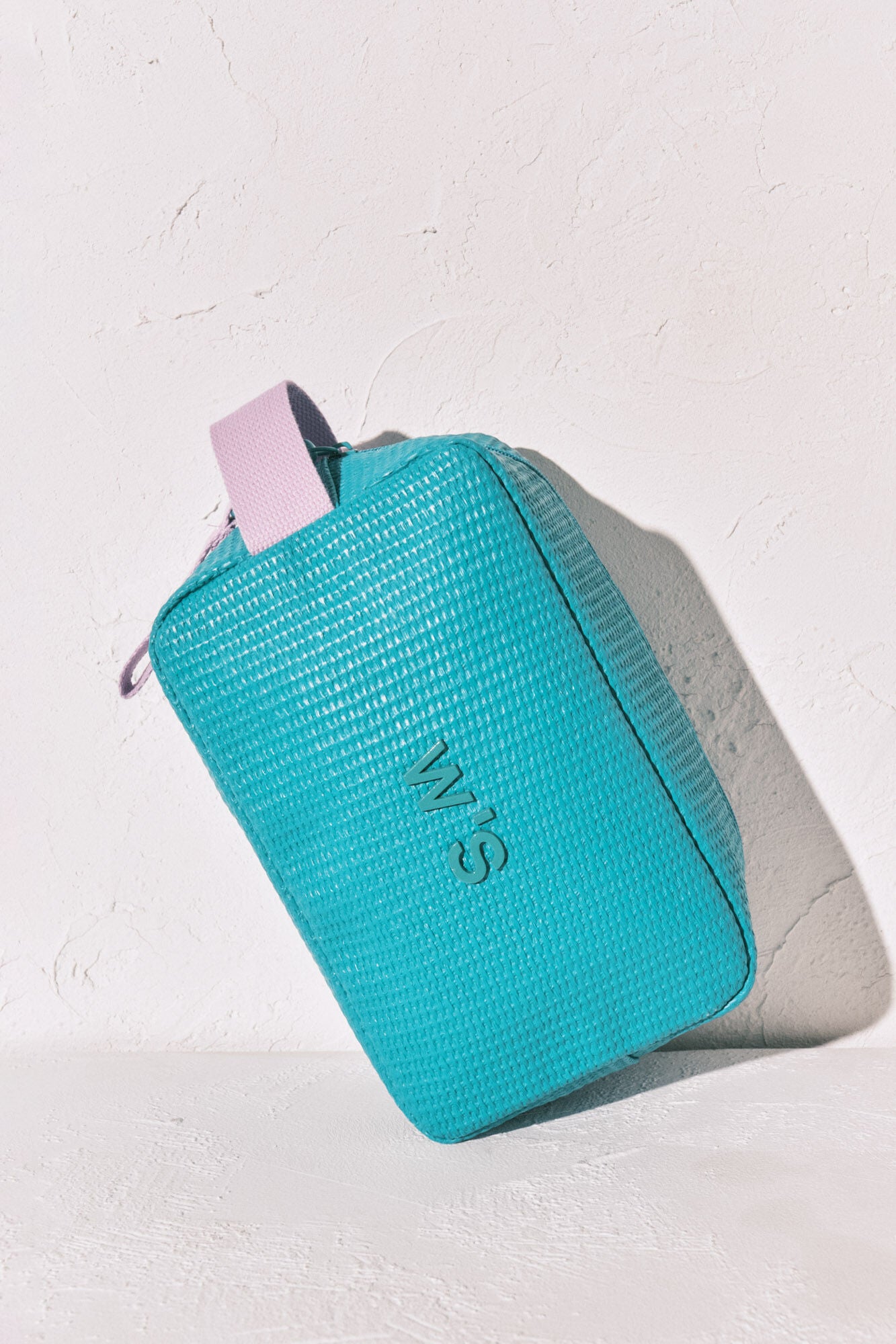 Raffia toiletry bag
