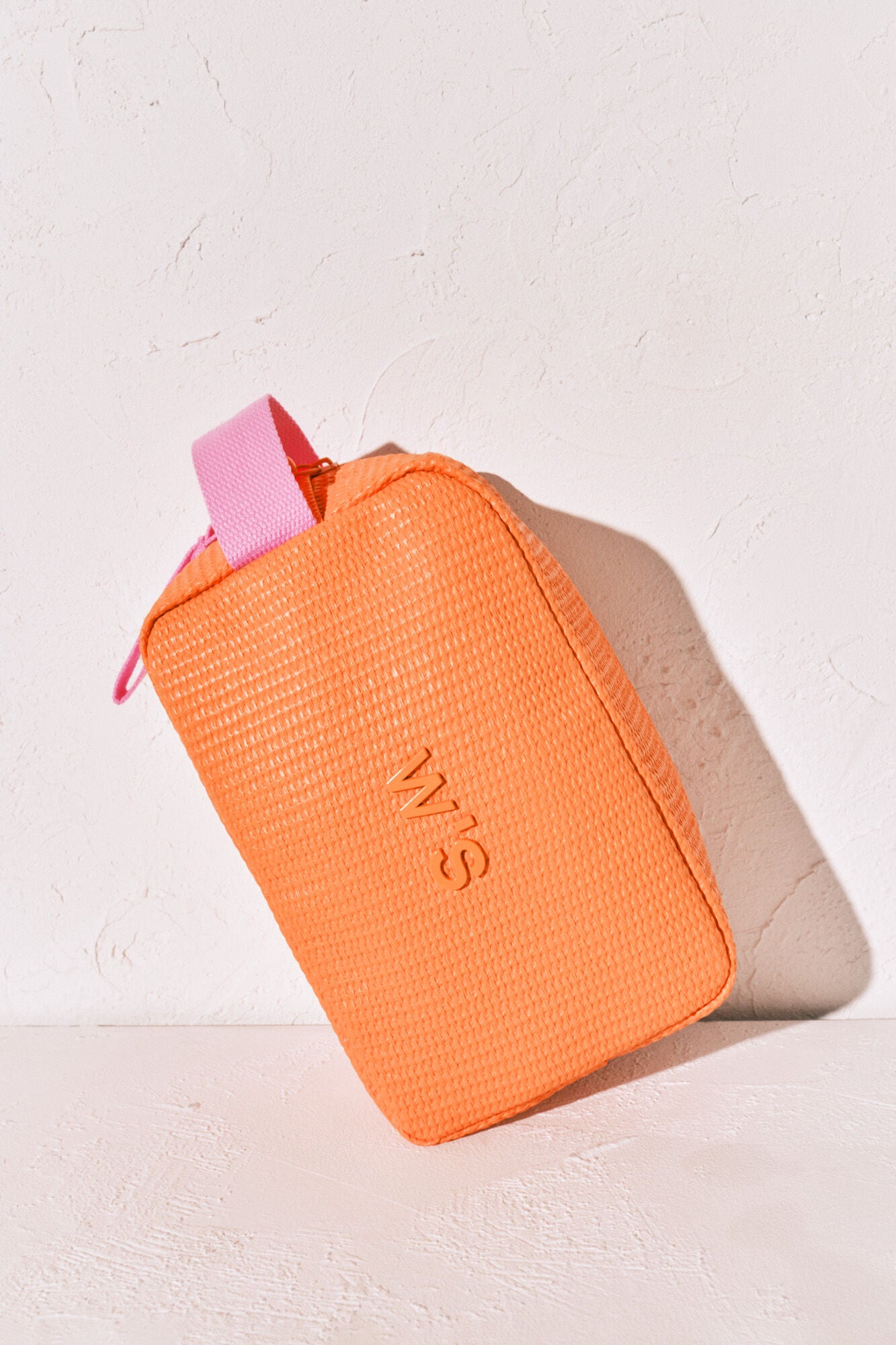 Raffia toiletry bag