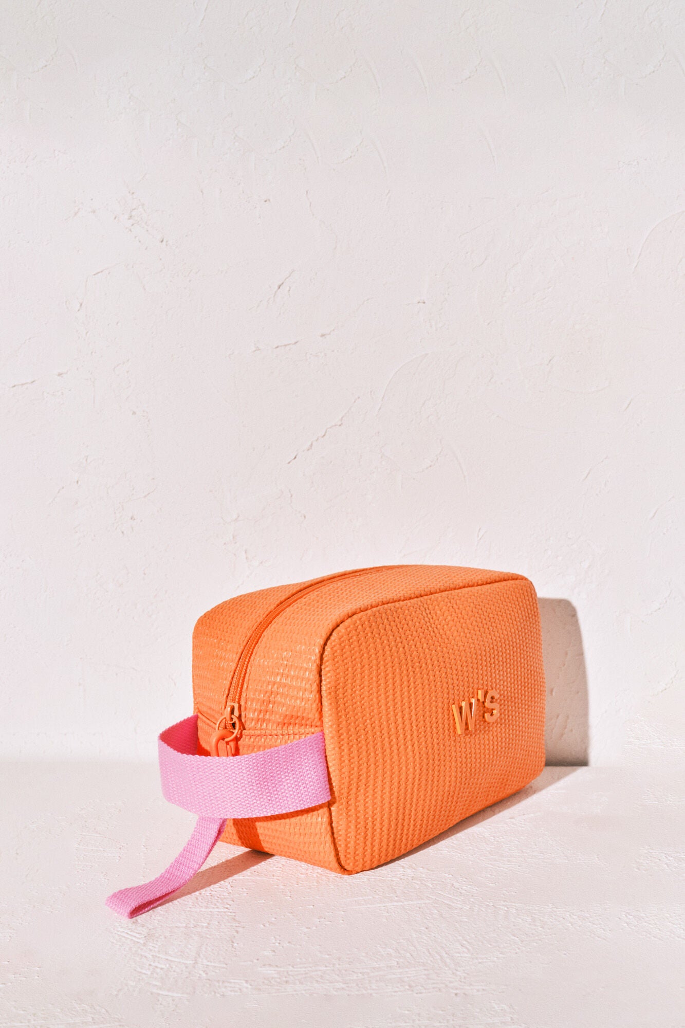 Raffia toiletry bag