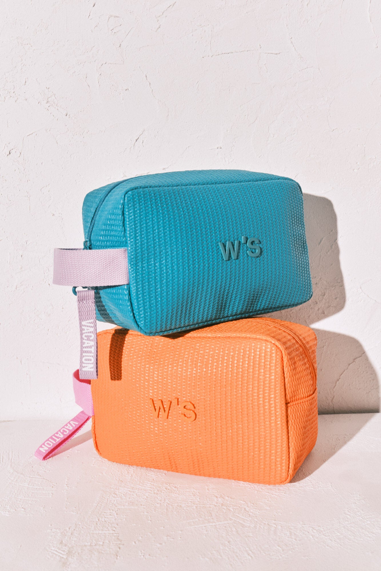 Raffia toiletry bag