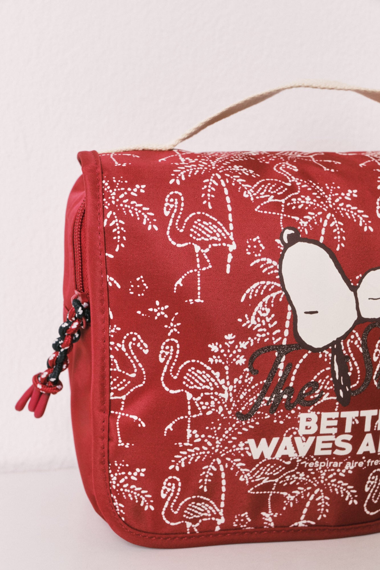 Snoopy large hanging vanity case