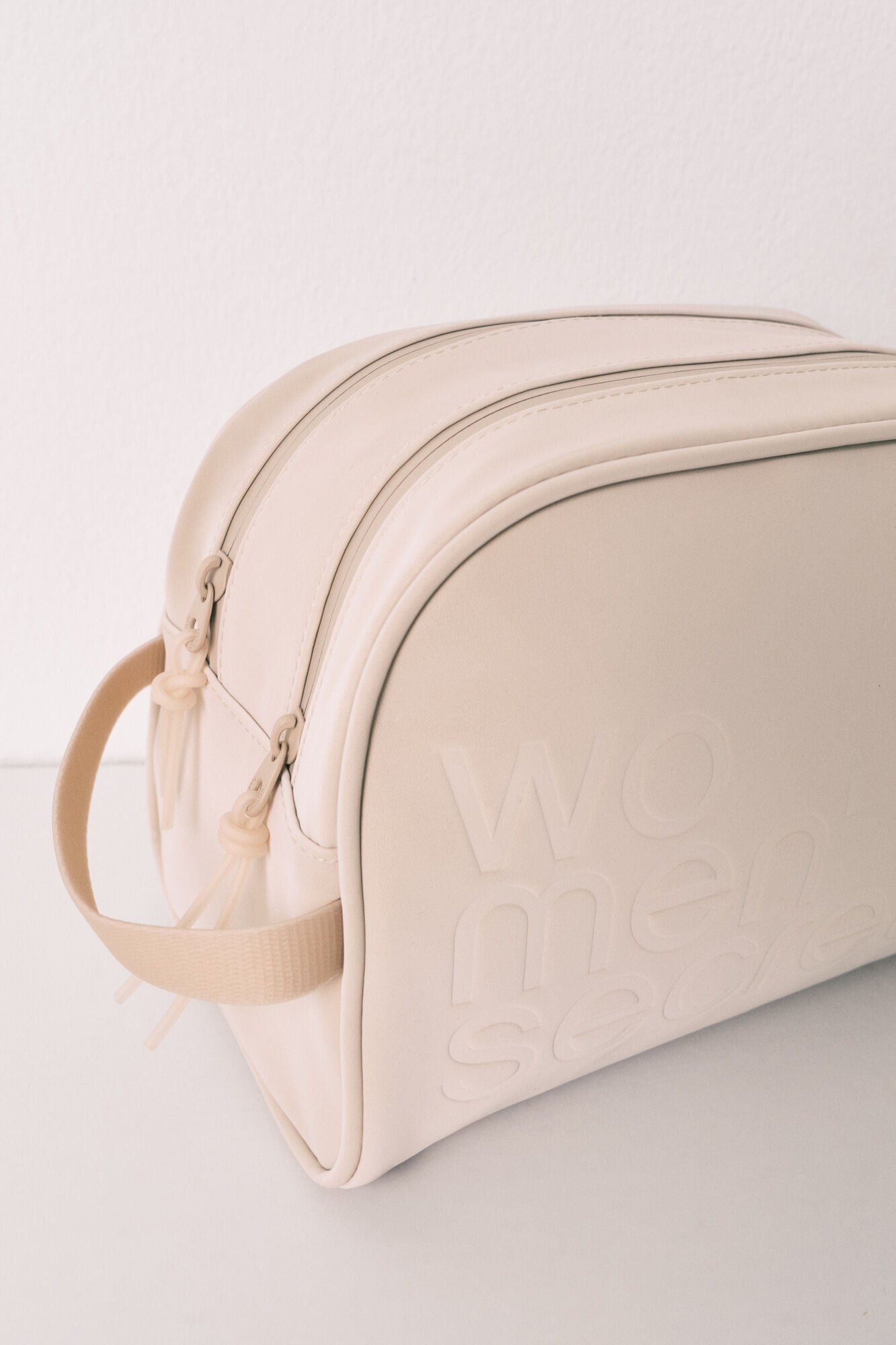 Beige double zip large vanity case