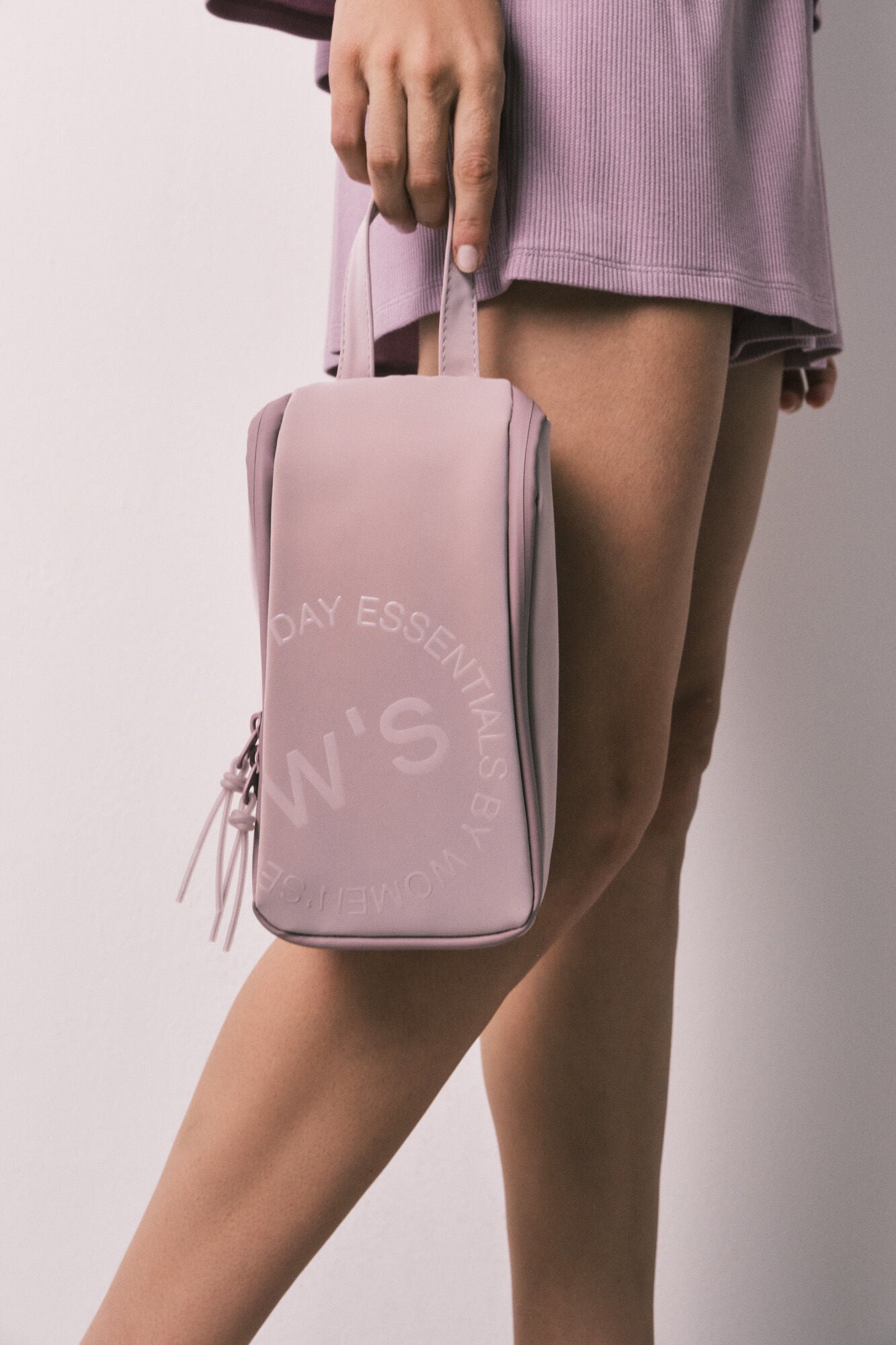 Pink medium zip handle vanity case