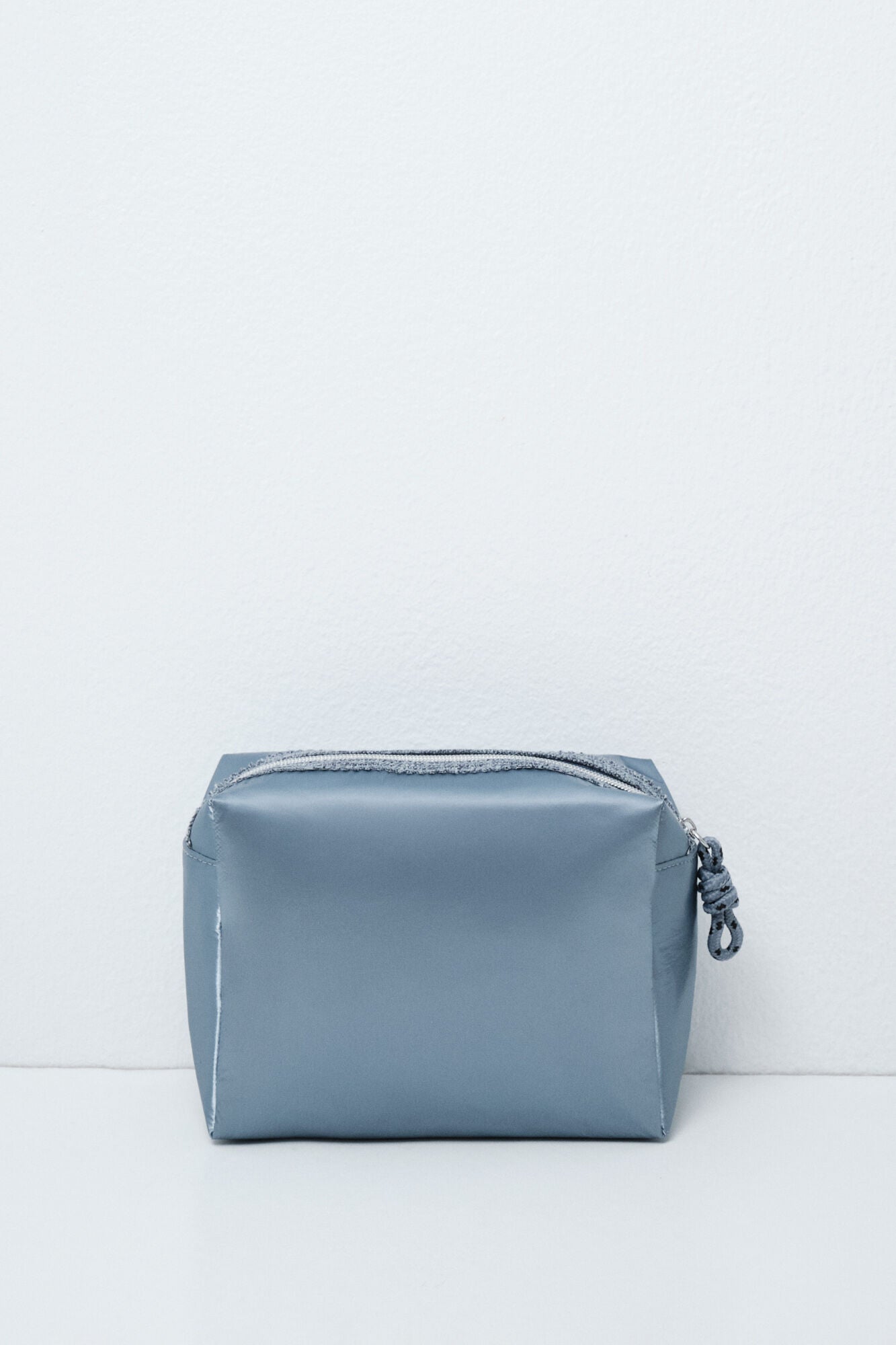 MEDIUM VANITY CASE