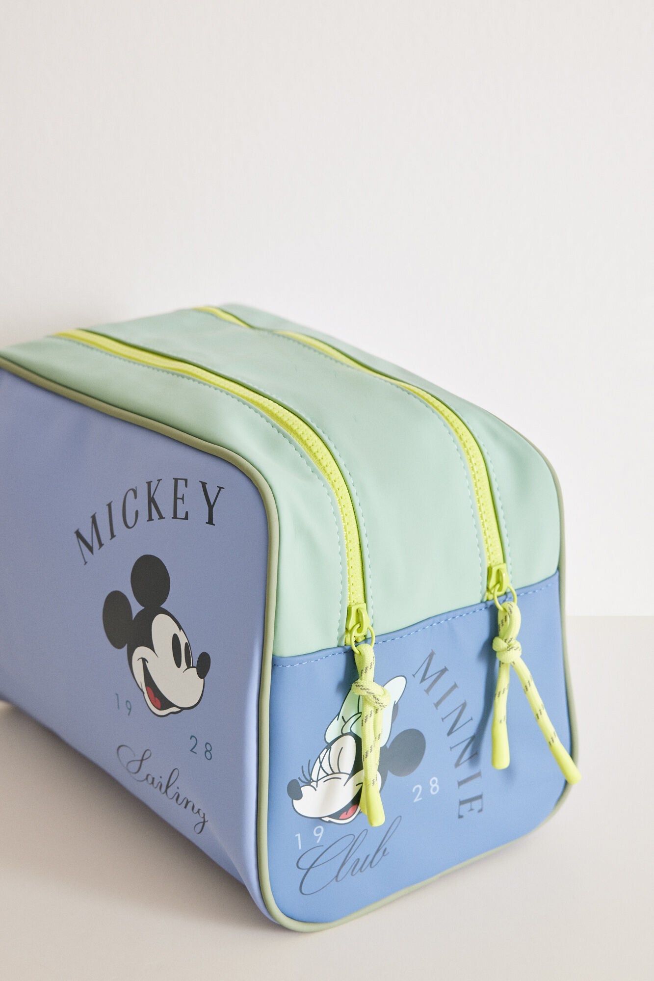 Mickey & Minnie Mouse Large Toiletry Bag