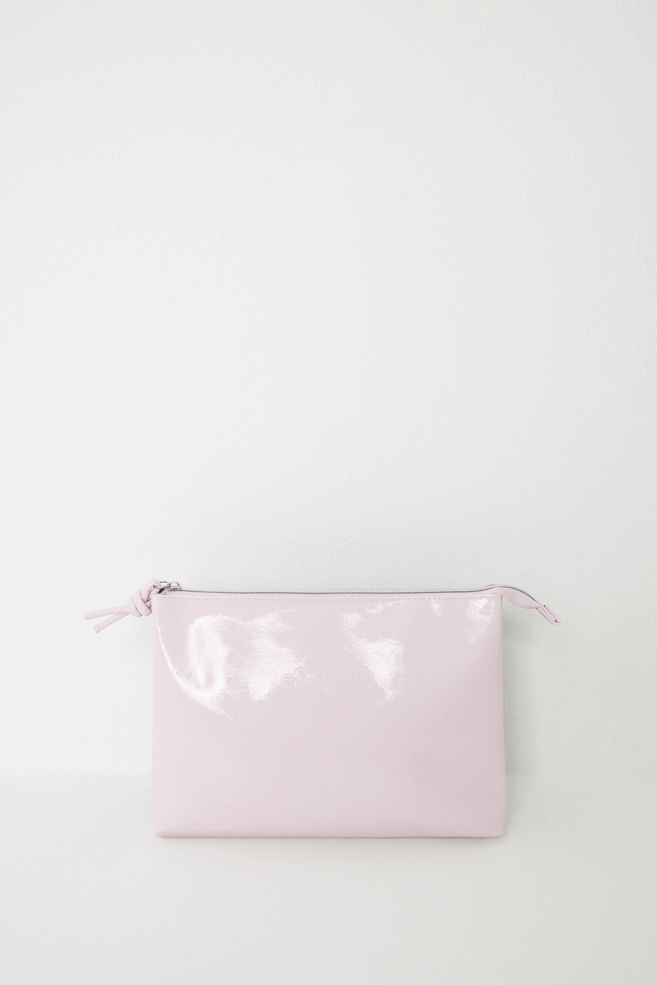 Medium double patent leather toiletry bag