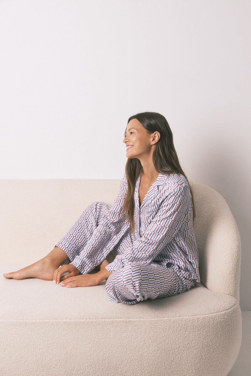 Long satin shirt pajamas with geometric print