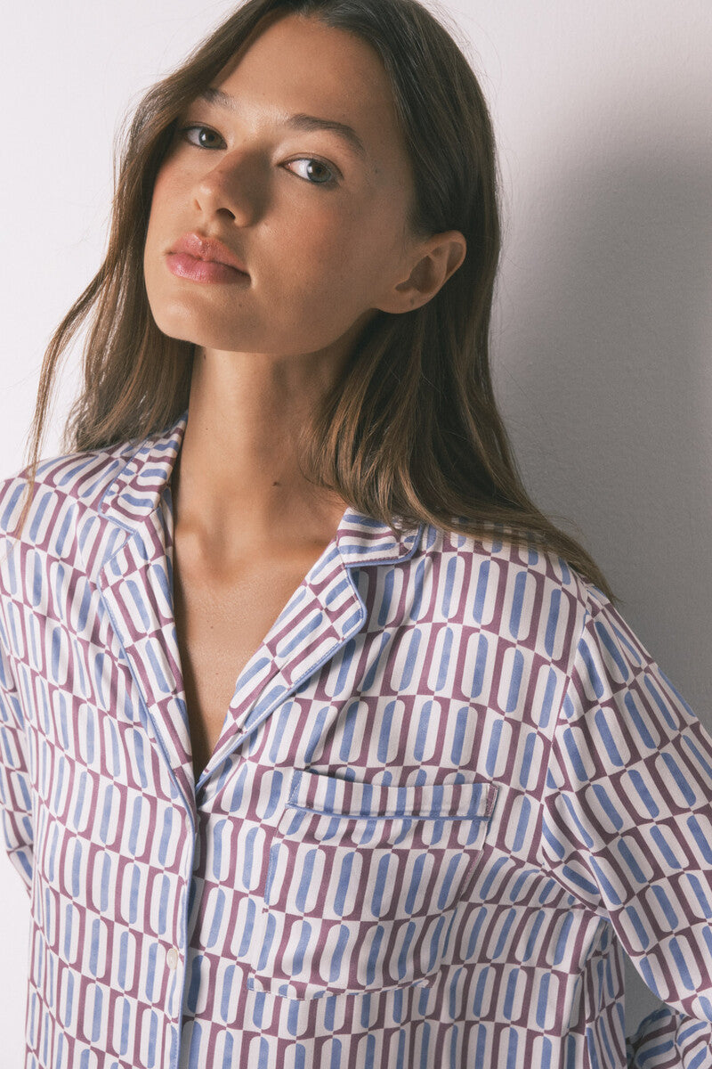 Long satin shirt pajamas with geometric print