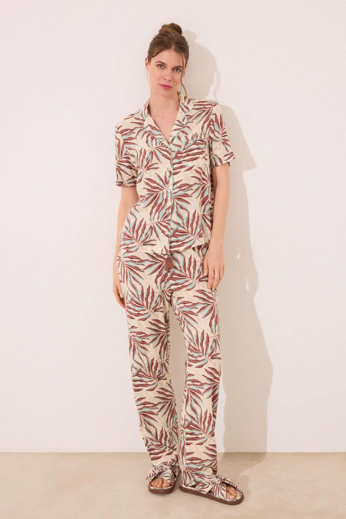 Leaf print classic pyjamas