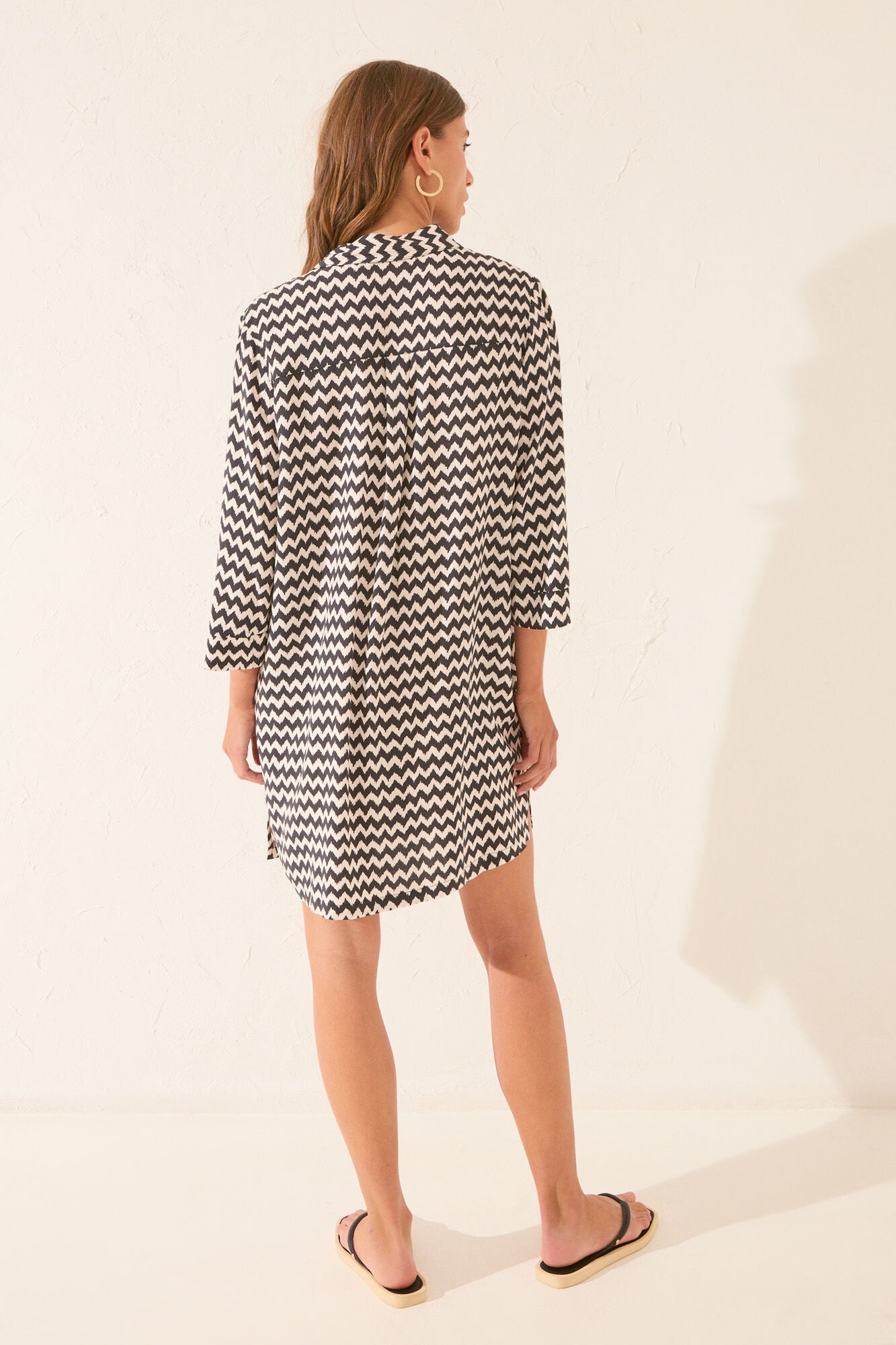 Short zigzag print camisole