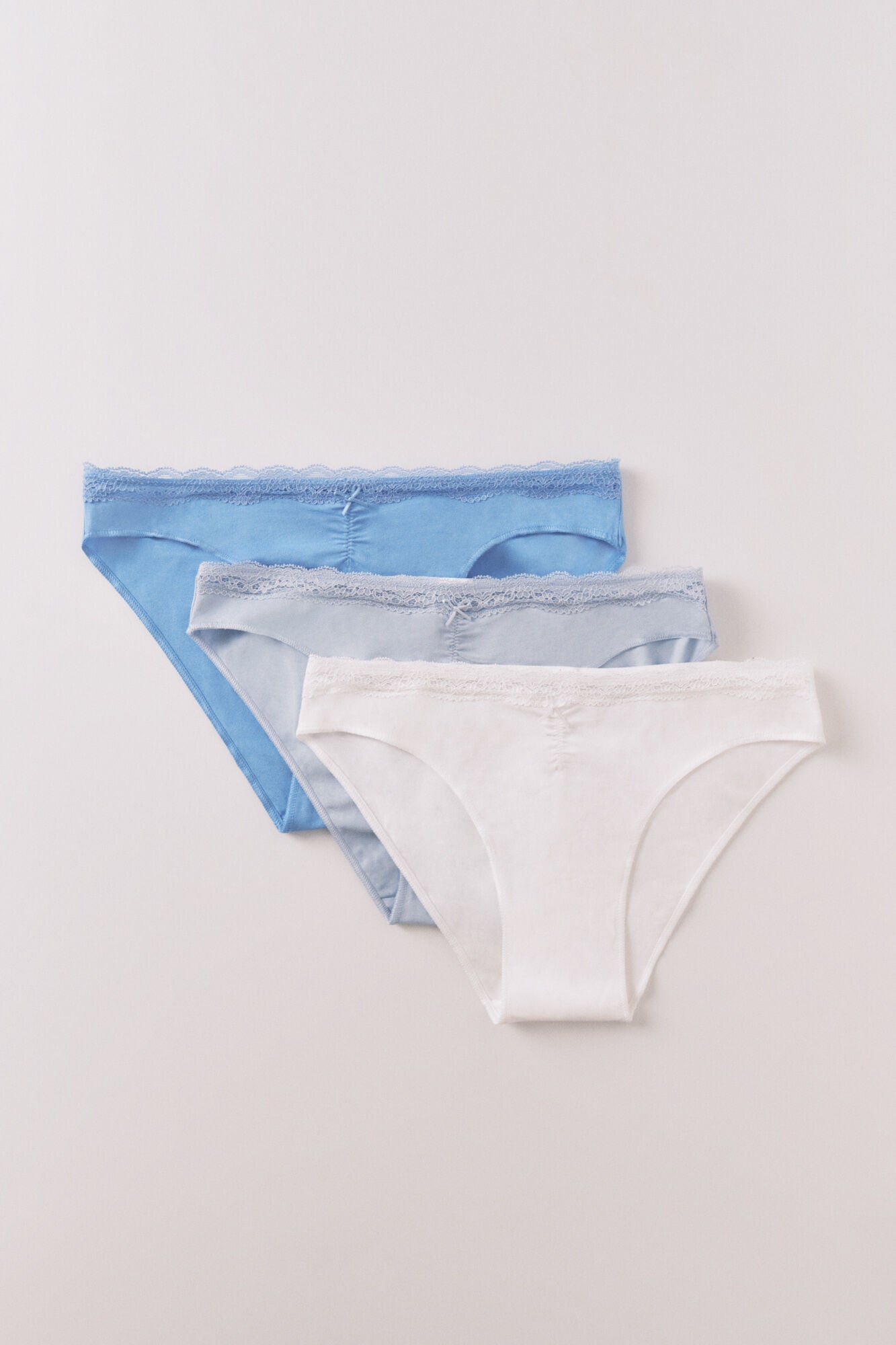 Pack of 3 classic cotton lace panties