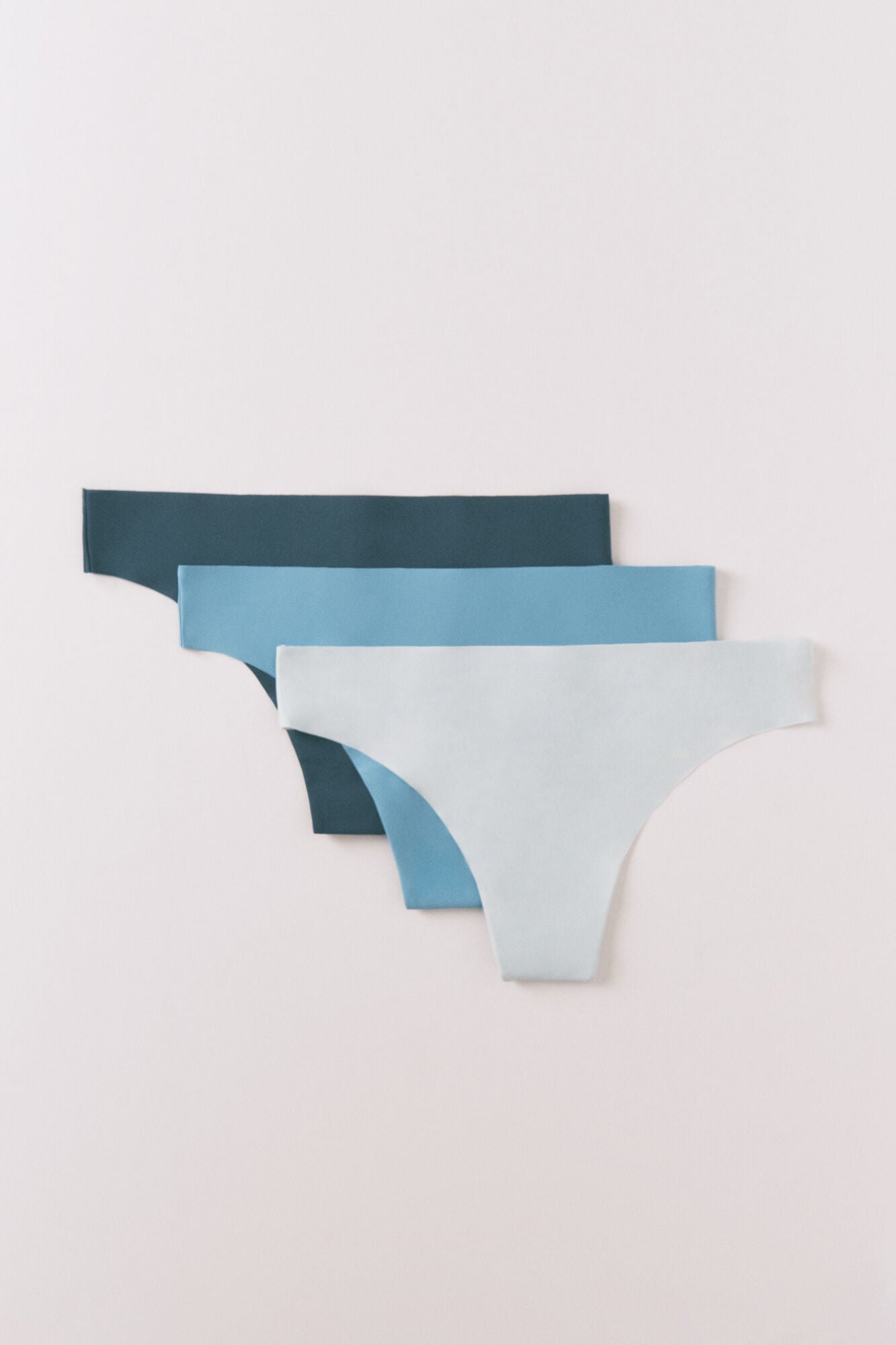 Pack of 3 green microfiber thongs