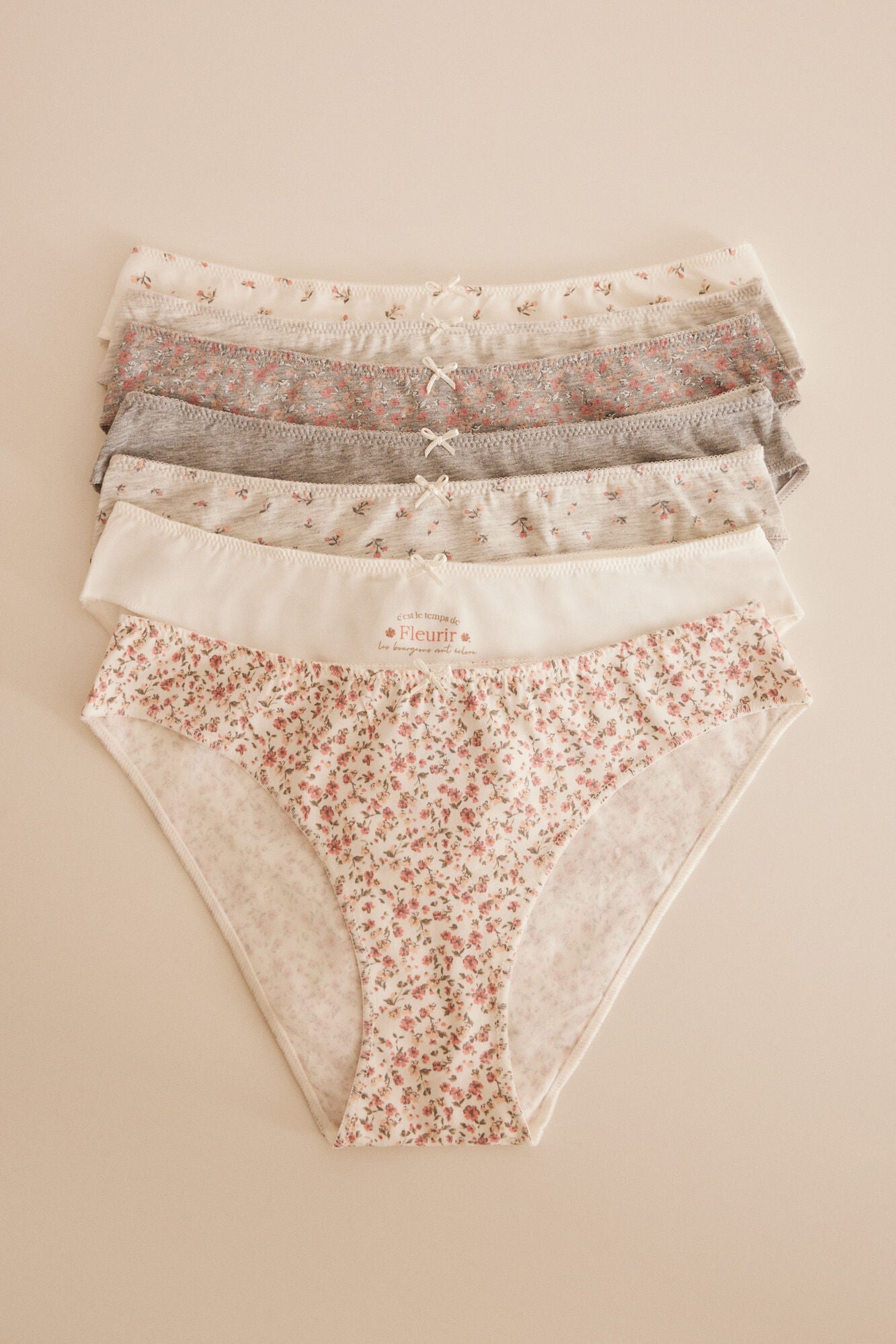 Pack of 7 gray floral cotton panties