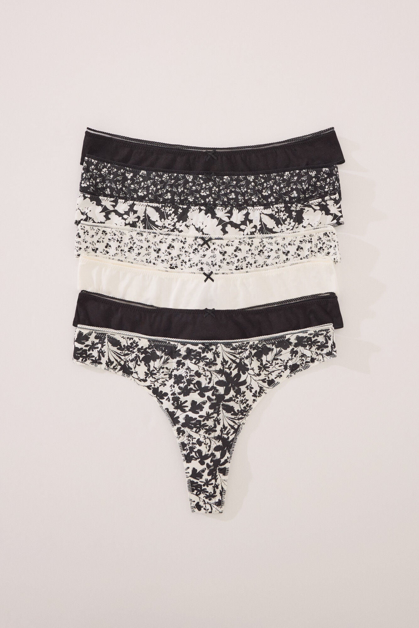 Pack of 7 cotton thongs