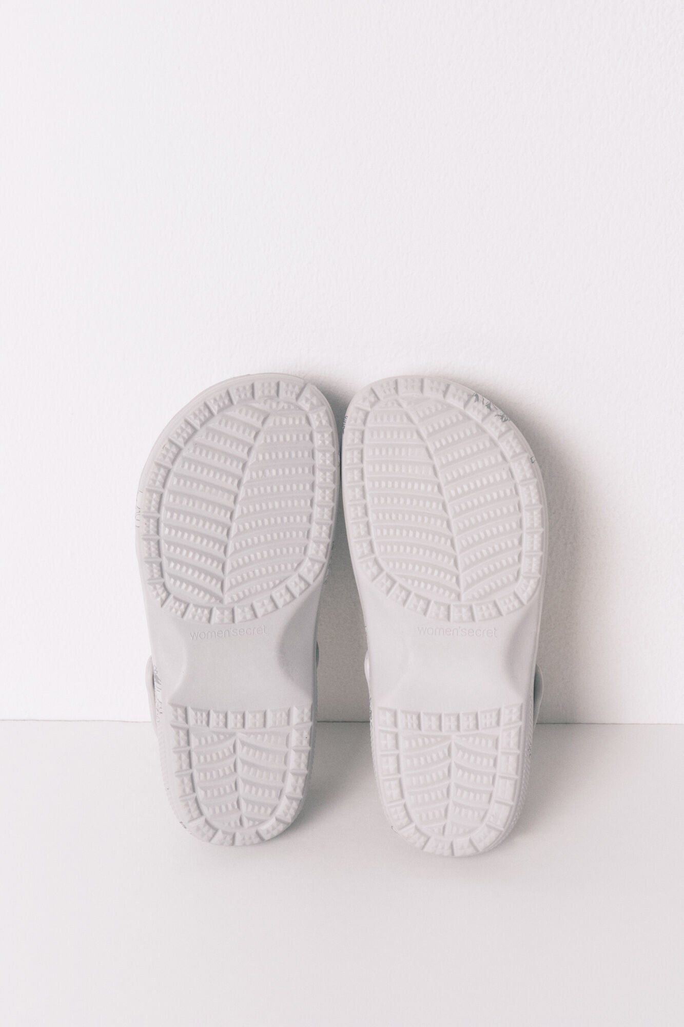 Snoopy sheepskin clog house slippers