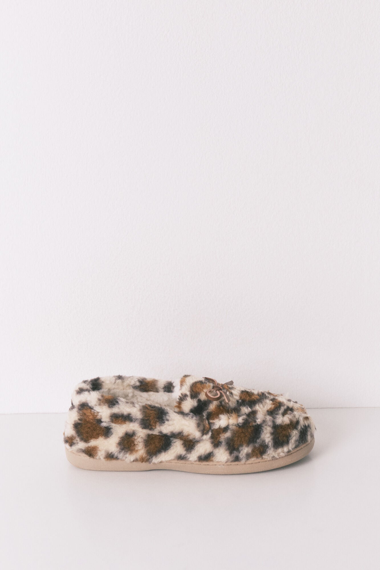 Animal print faux shearling slippers