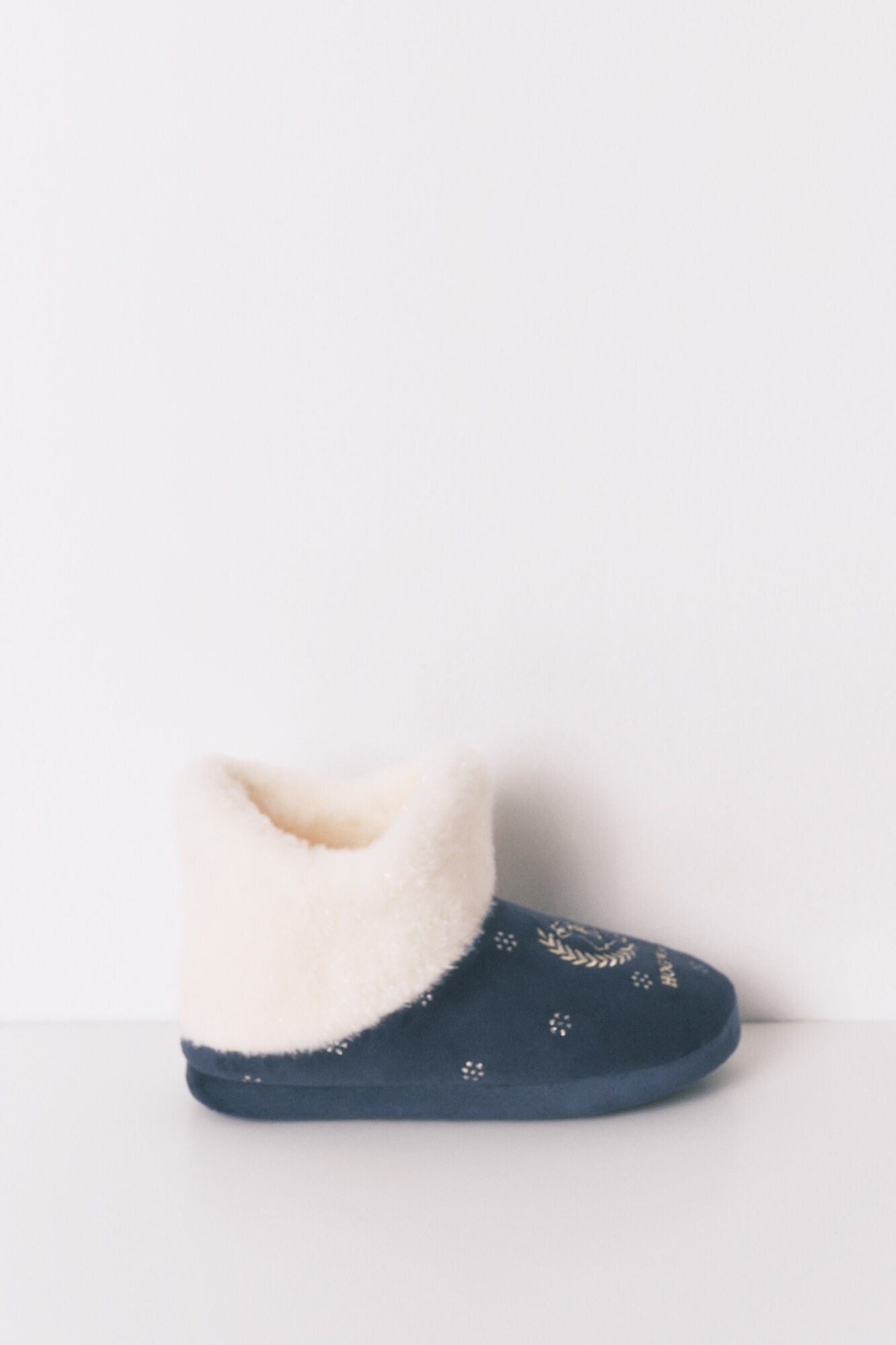 Blue "Hogwarts" lurex boot slippers