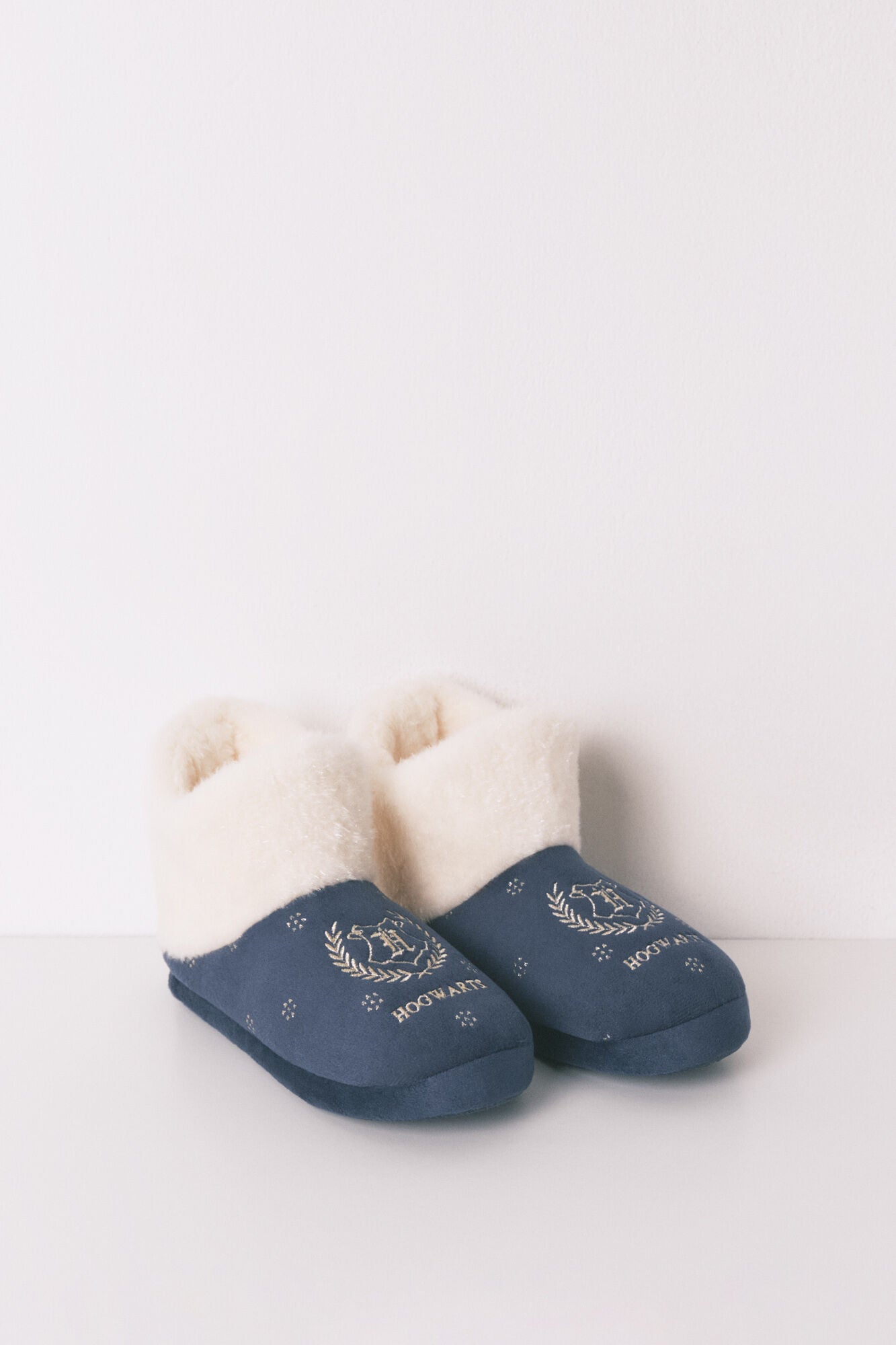 Blue "Hogwarts" lurex boot slippers