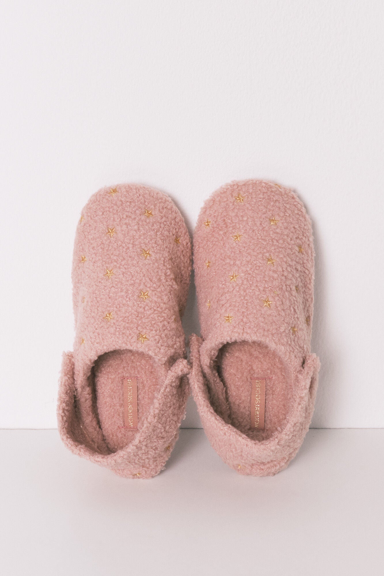 sparkly pink sherpa slippers
