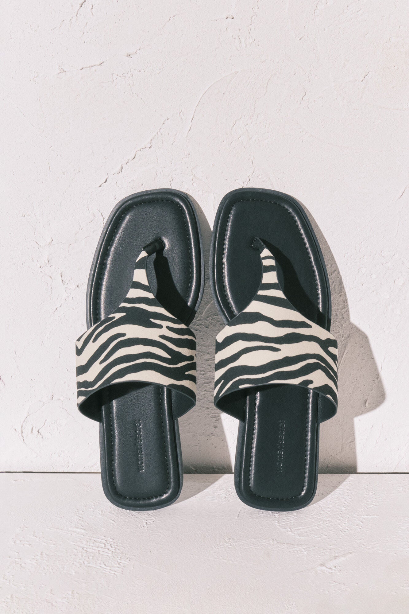 Zebra print flat toe sandals