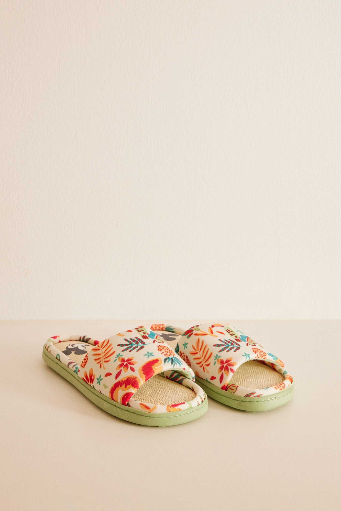 Tropical print house slippers