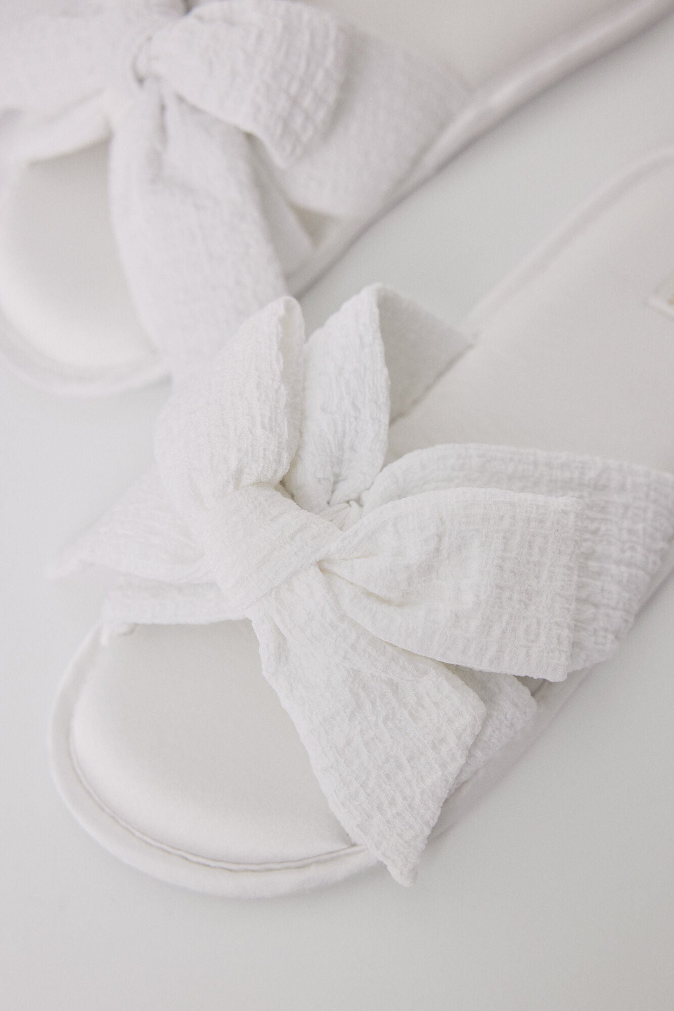 bow or tie bow house slippers