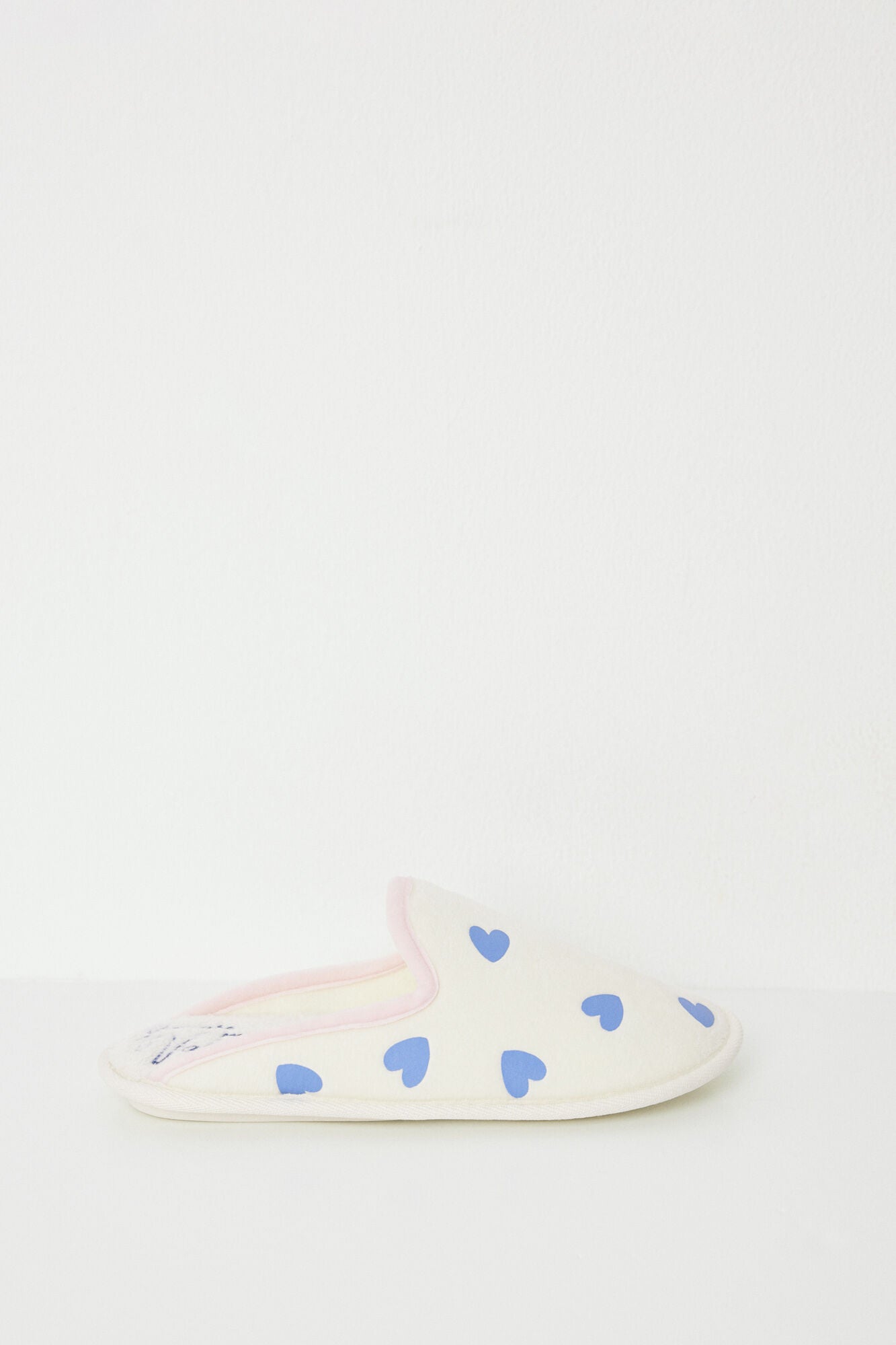 Velour heart slippers