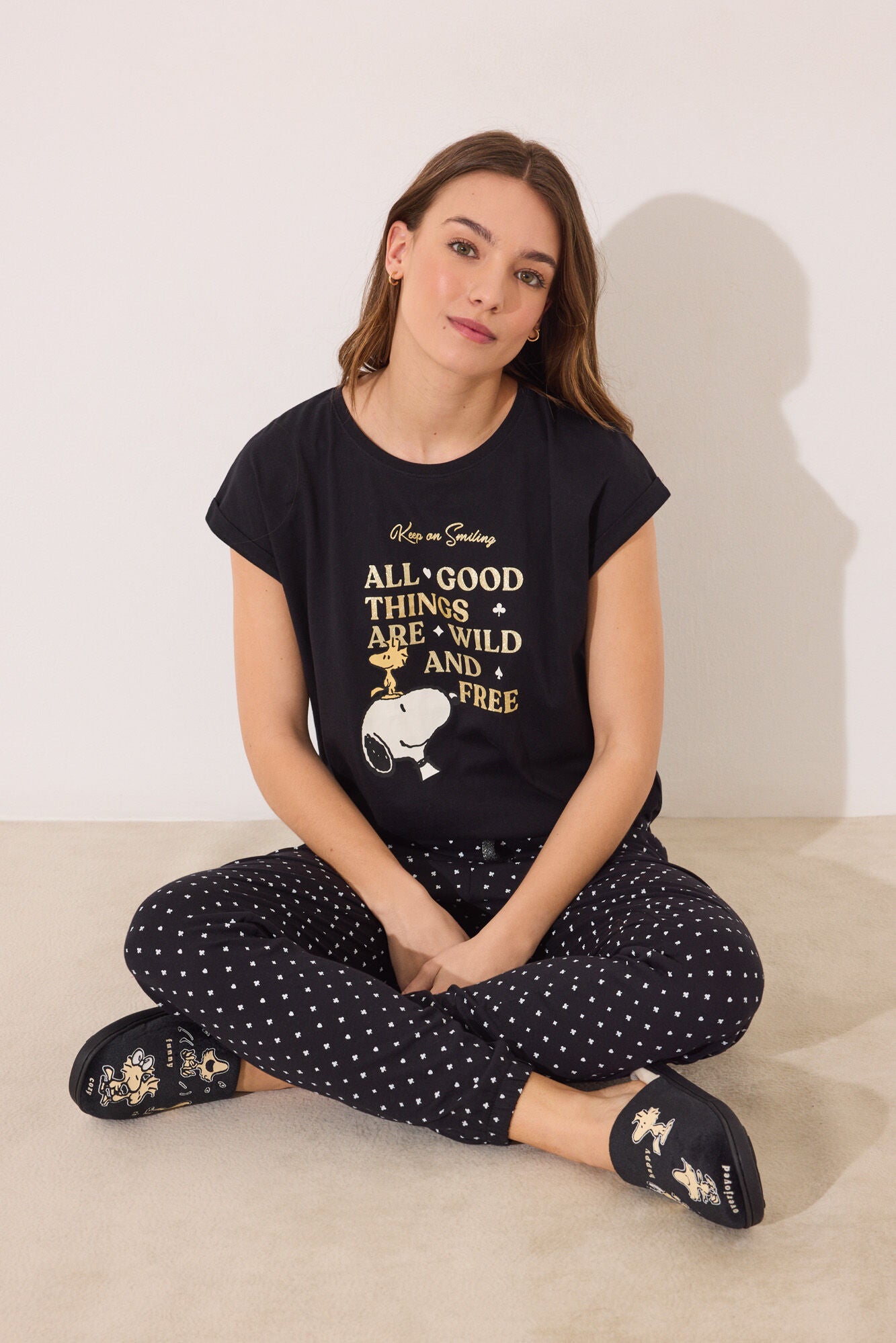 Snoppy black slippers