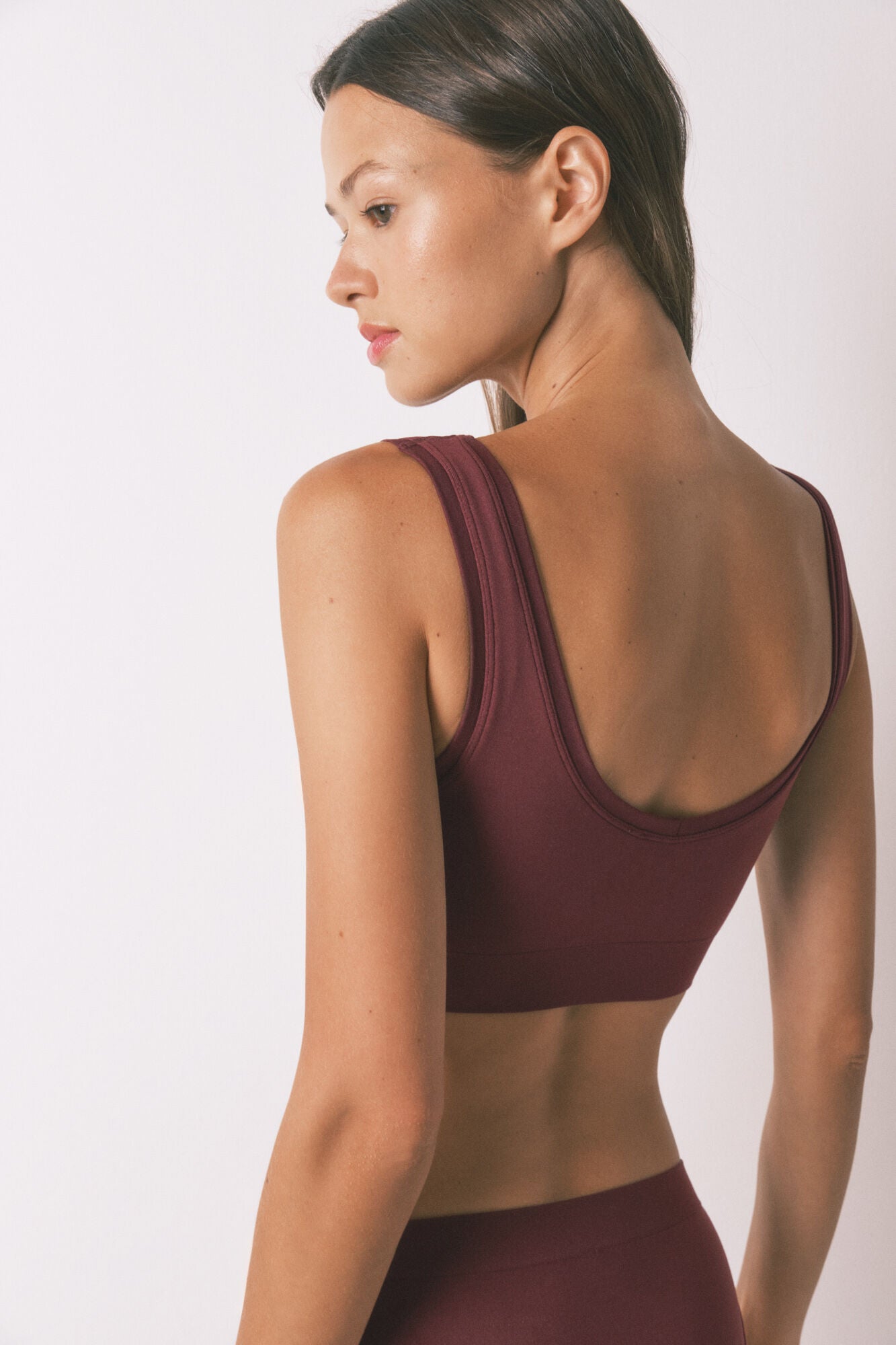Seamless reversible burgundy top