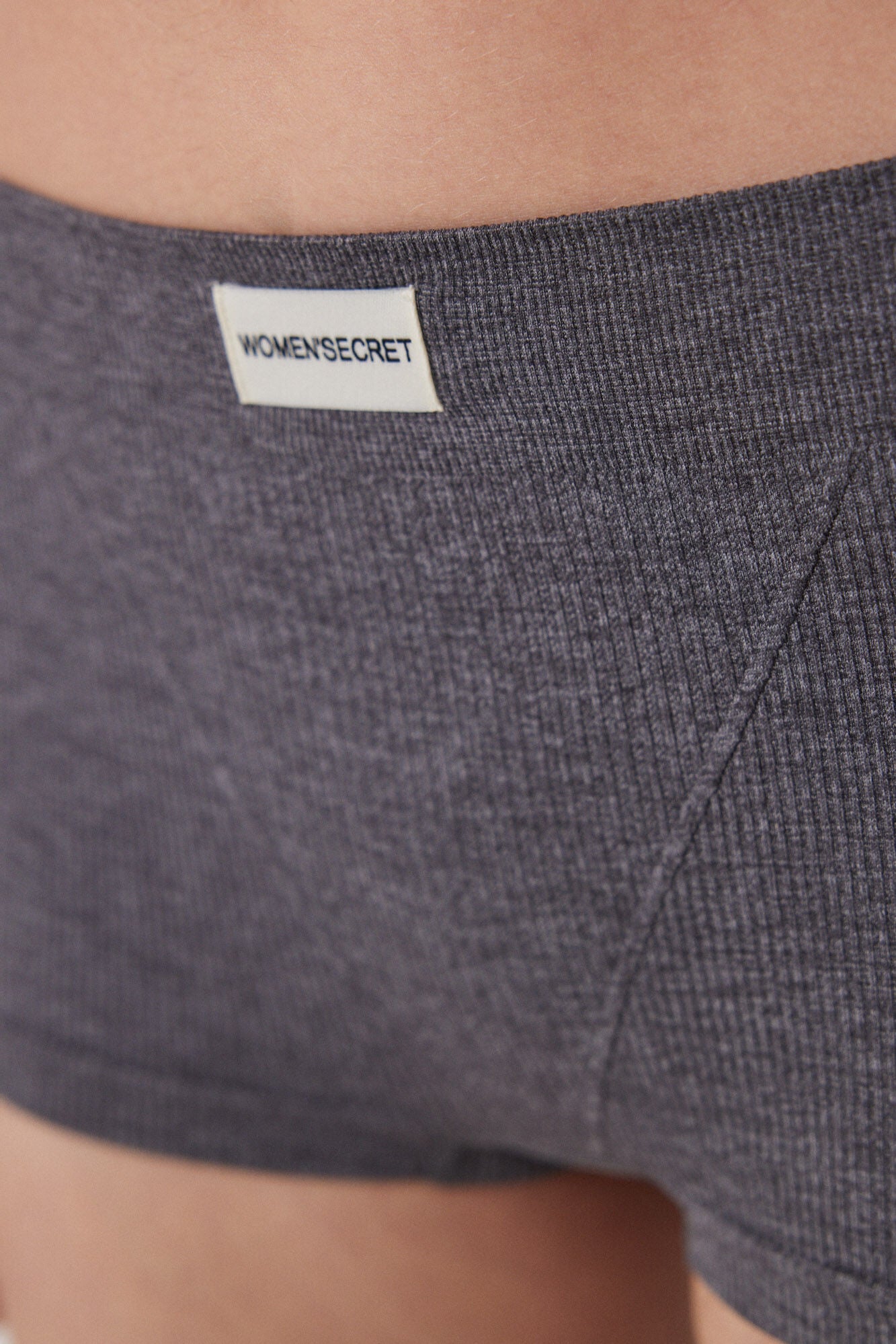 Seamless grey ribbed culottes
