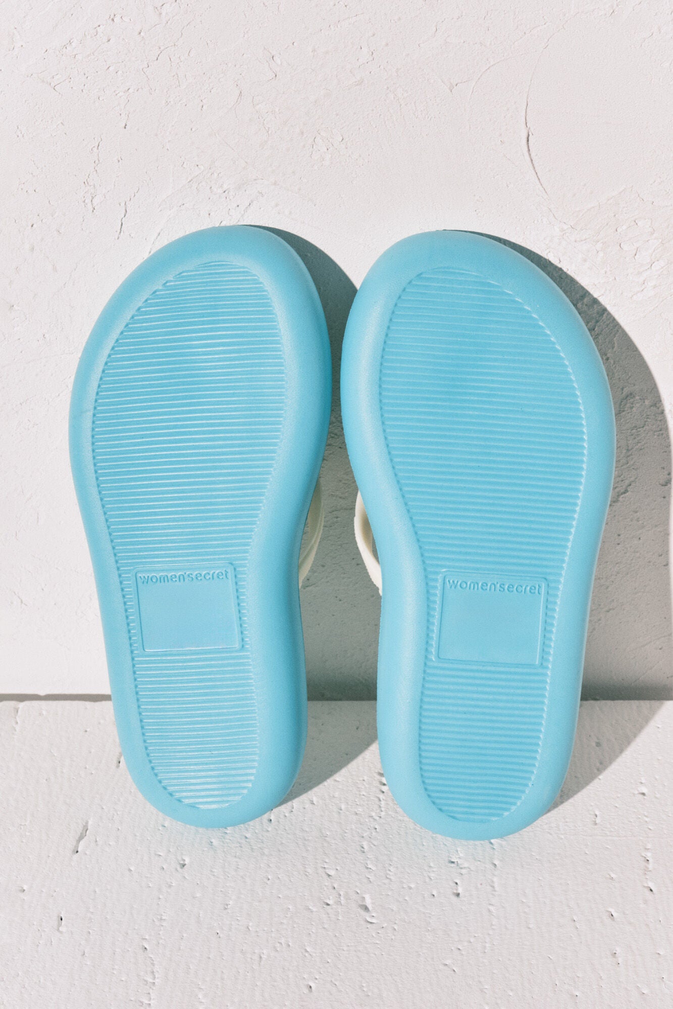 Colour block sandal