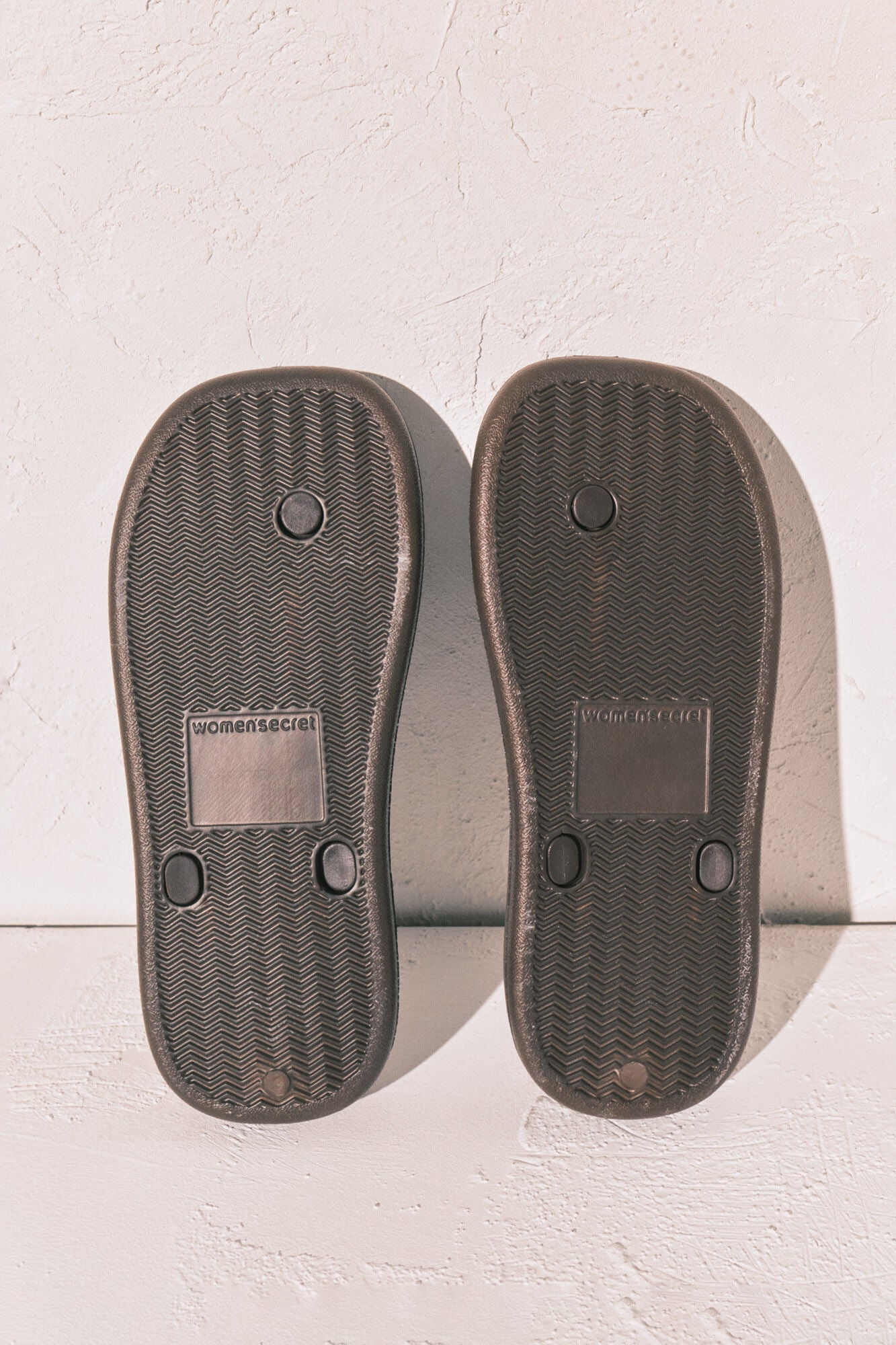 Brown thick sole square toe sandals