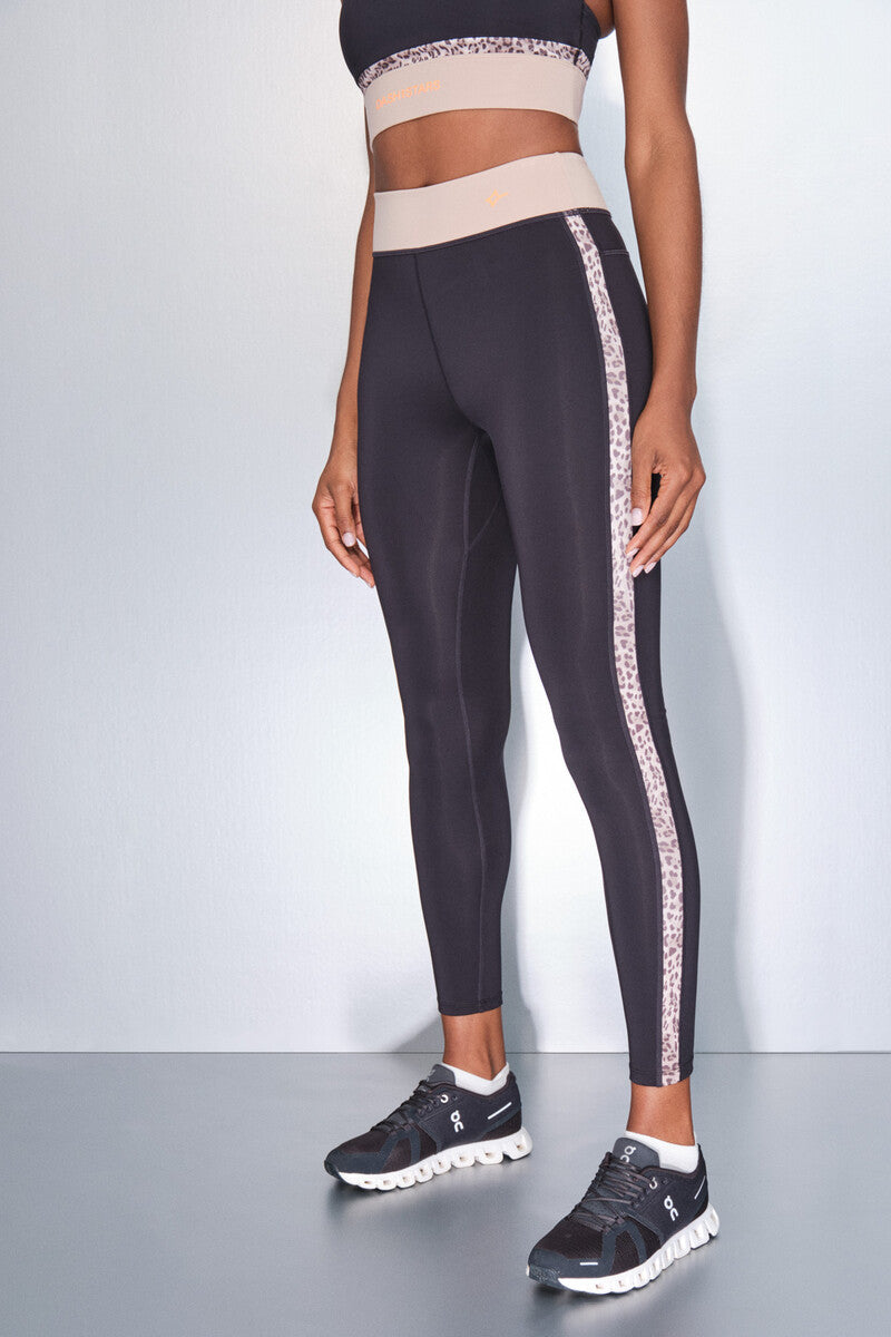 4D STRETCH black animal print leggings