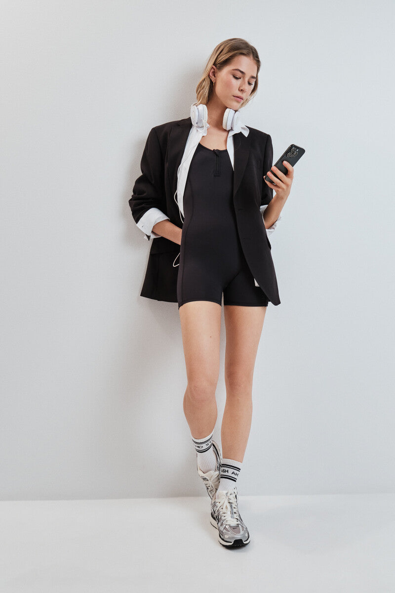 Short black 4D STRETCH jumpsuit