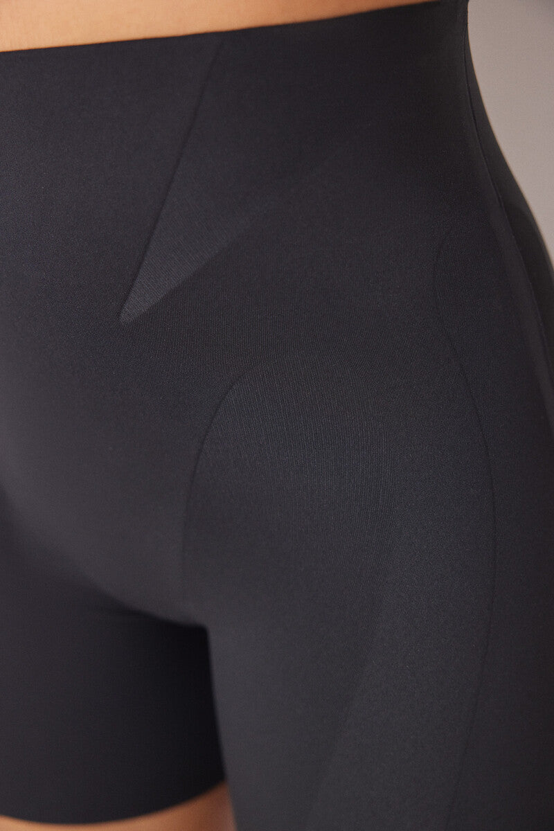 Black slimming and push-up shorts