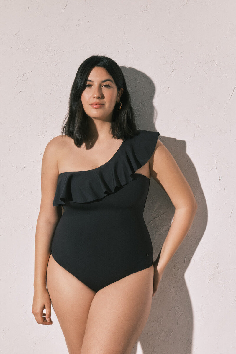 Shaping swimwear