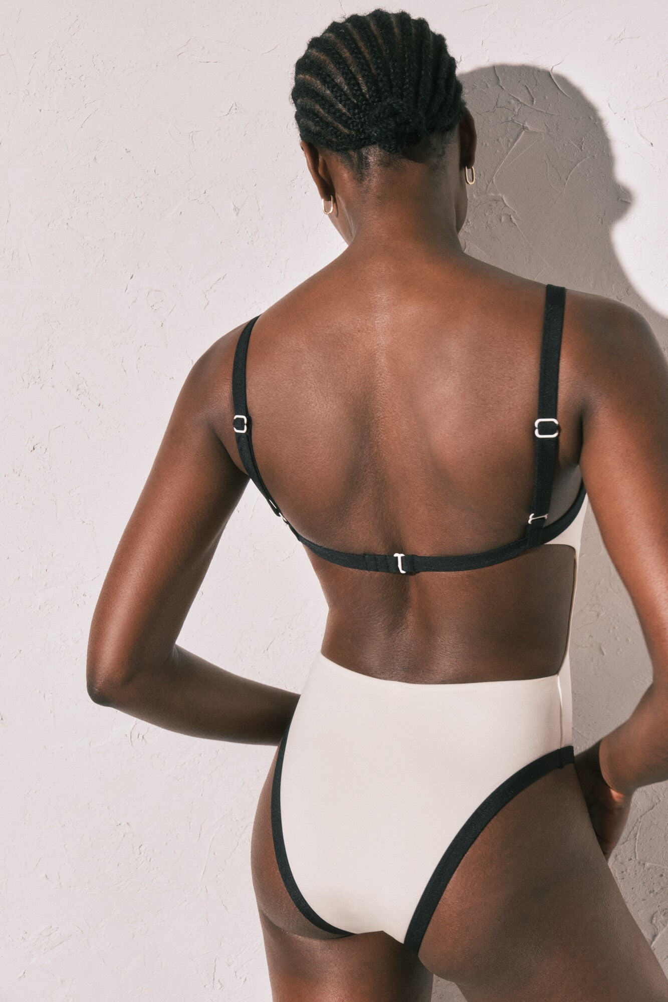 White semi-shiny straight neckline swimwear