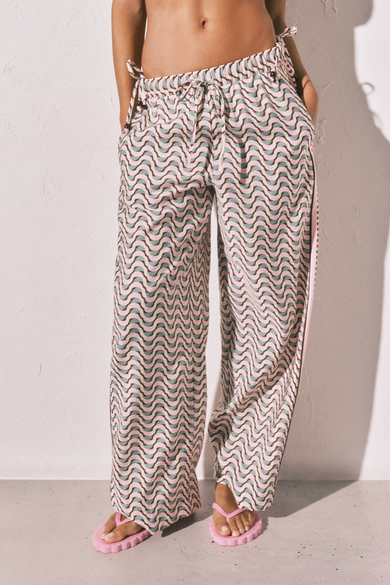 Geometric print long trousers