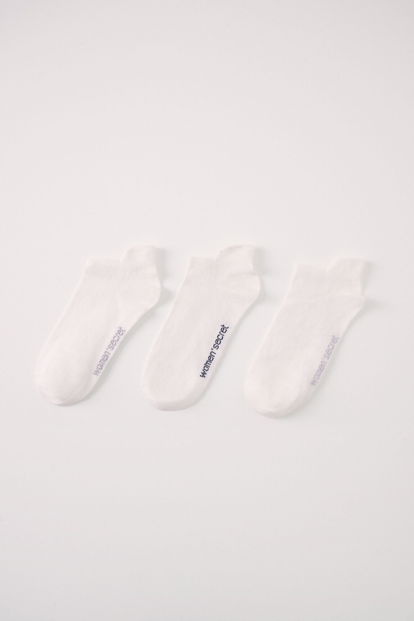 Pack of 3 white short socks