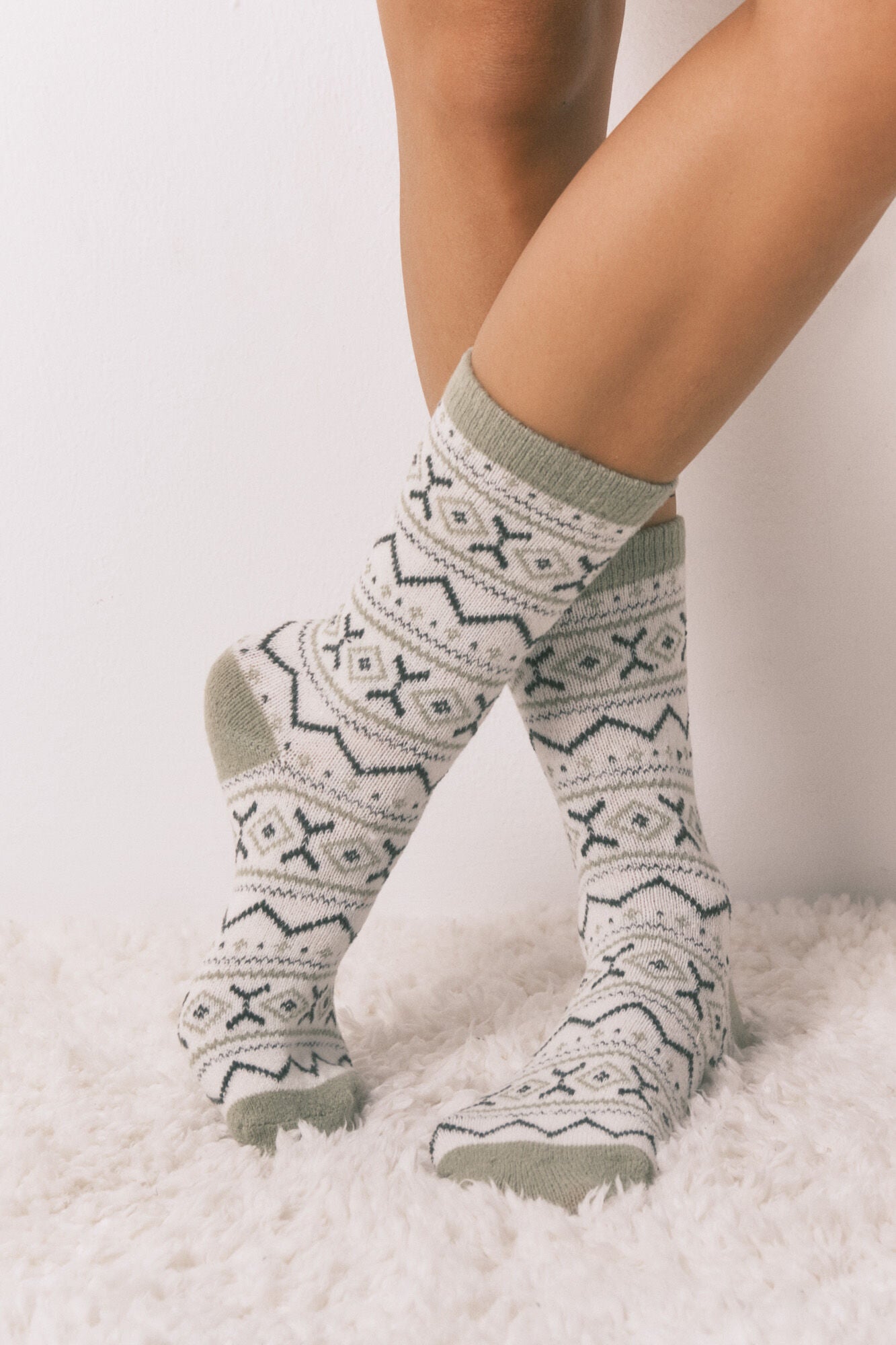 Long fur socks with green border print