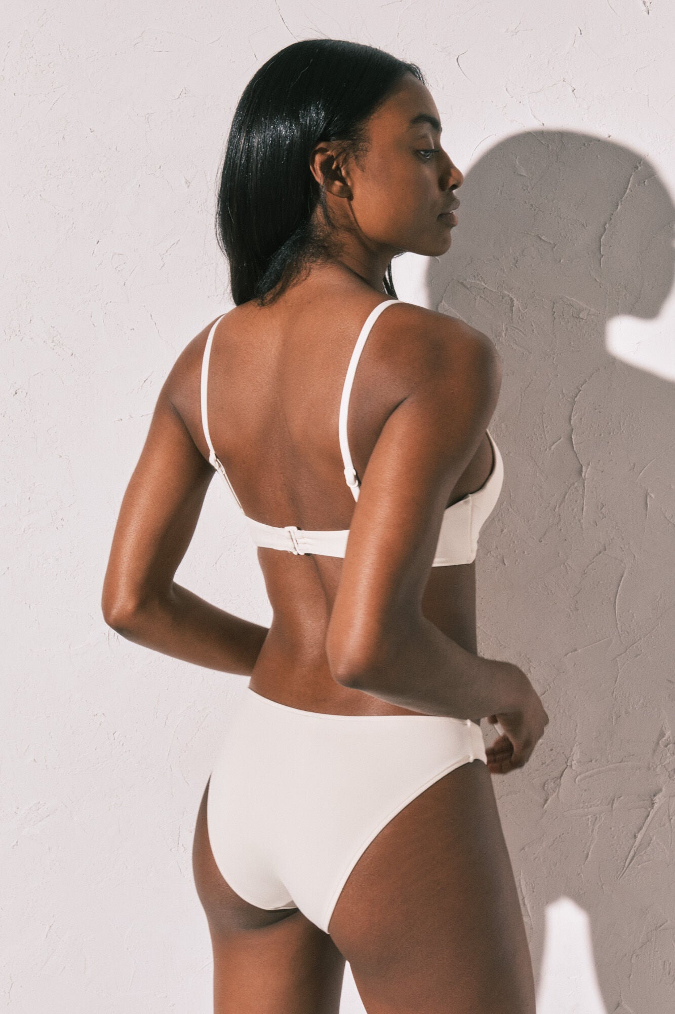 Classic side twist bikini bottoms