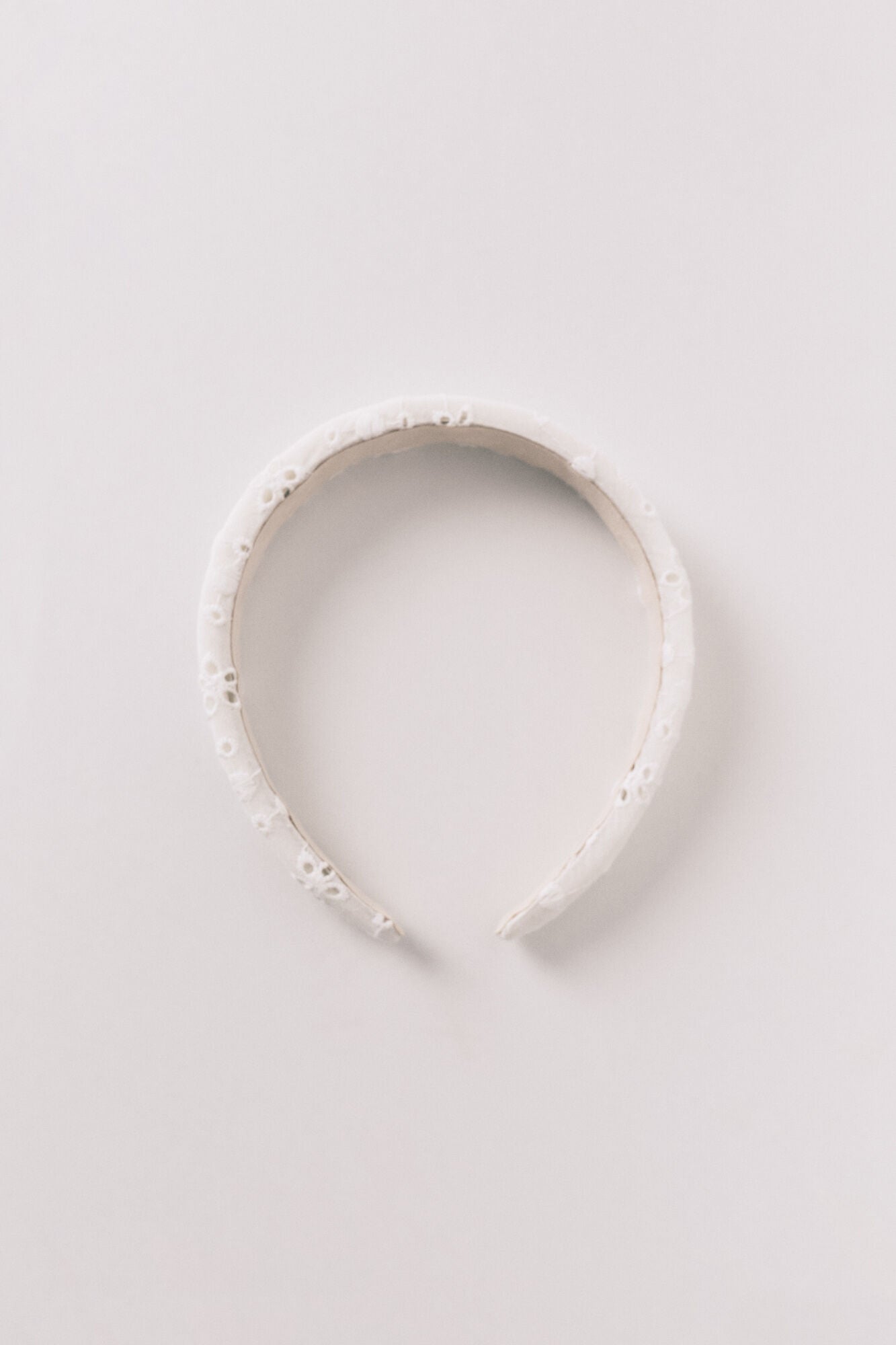 Embroidered hairband