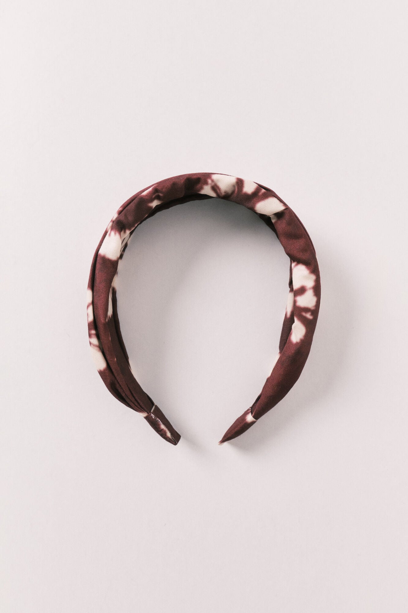 Maroon floral print twist front headband