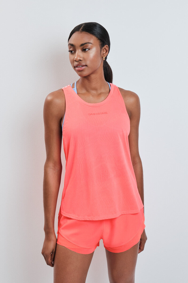fitted sleeveless t-shirt