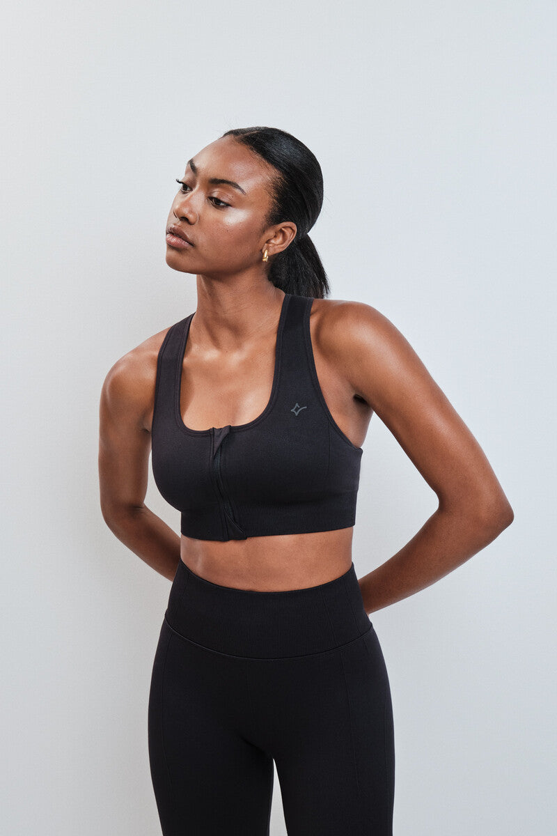 Seamless Fit Black Zip Sports Bra